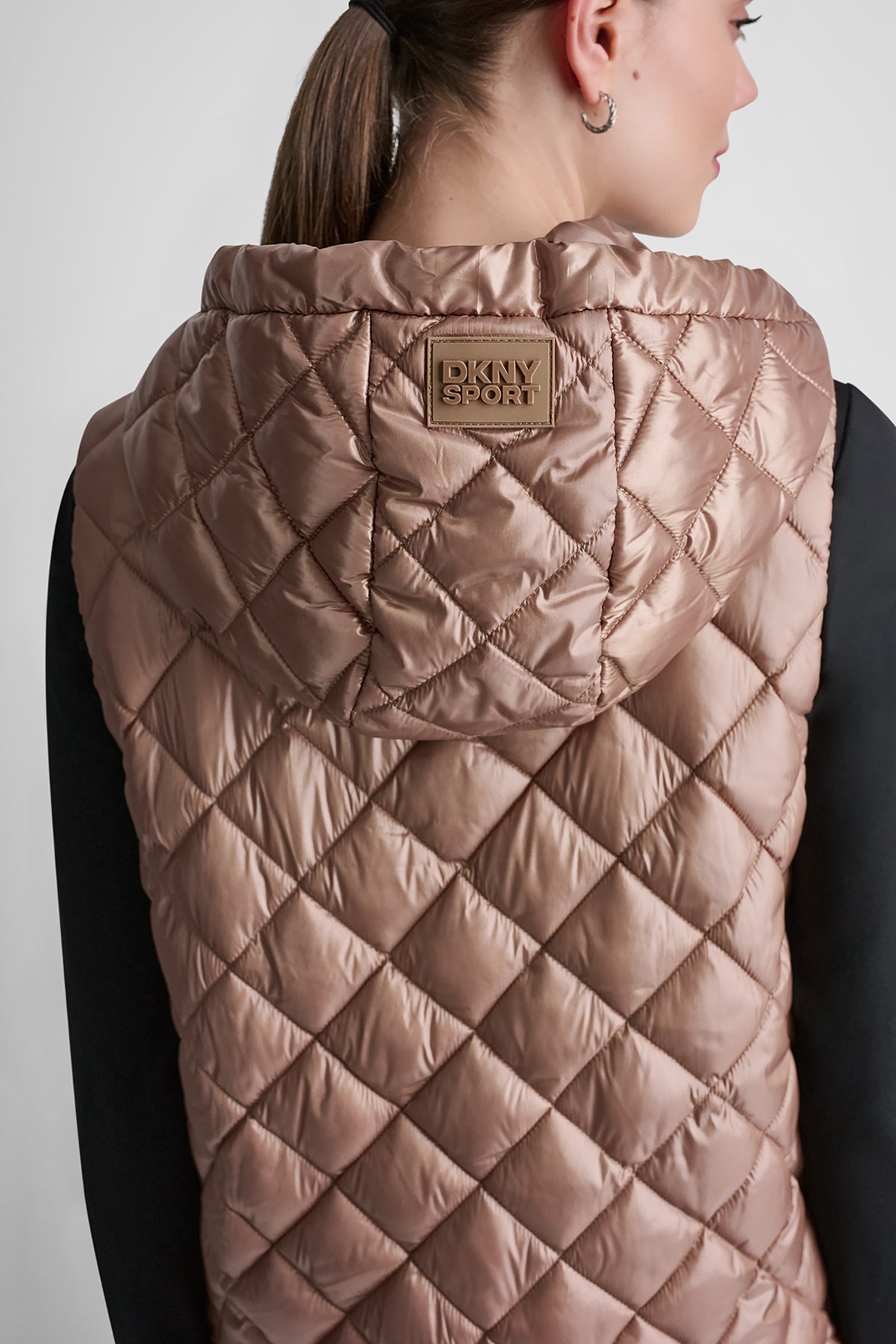 HOODED DIAMOND QUILTED VEST VIEW 2