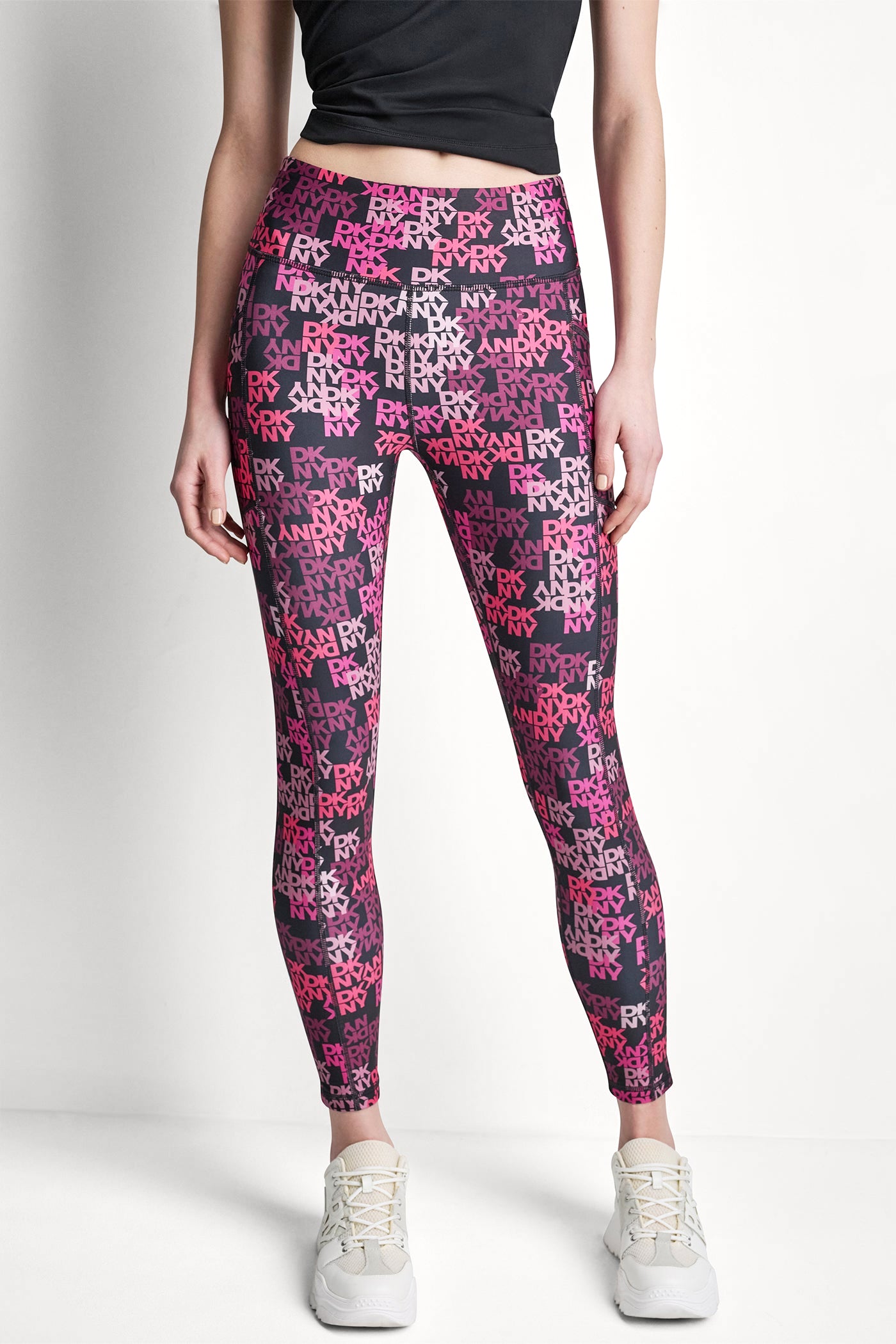 HIGH-RISE LOGO-JACQUARD 7/8-LENGTH ELEVATE LEGGING View 2 | Gifts Under $100 HIGH-RISE LOGO-JACQUARD 7/8-LENGTH ELEVATE LEGGING View 2 | Gifts Under $100