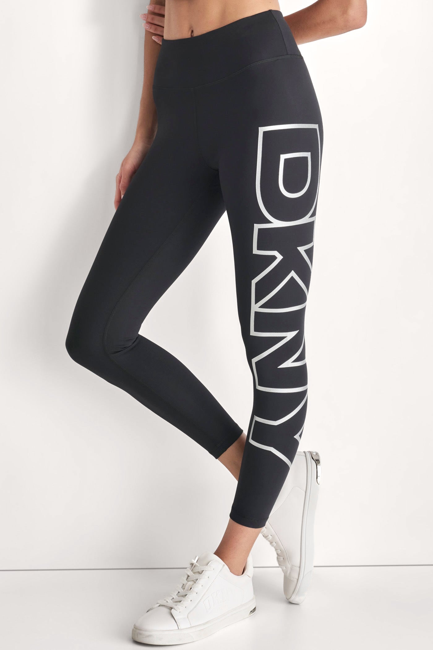 HIGH-RISE LOGO 7/8 LENGTH LEGGING View 1 | Gifts Under $100 HIGH-RISE LOGO 7/8 LENGTH LEGGING View 1 | Gifts Under $100