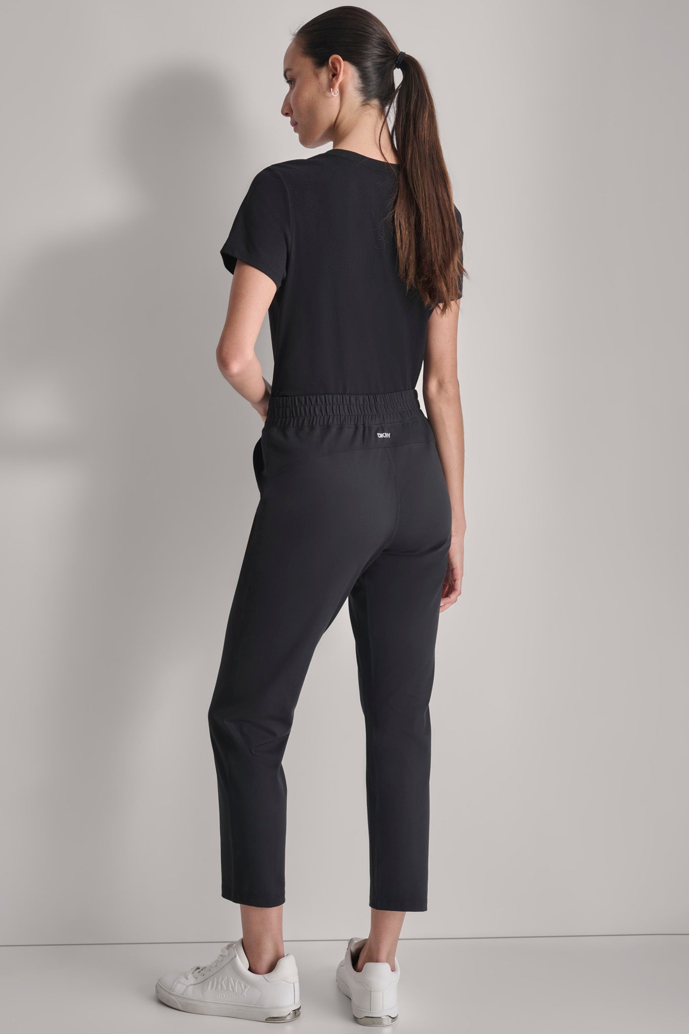 CROPPED MID-RISE BALANCE COMPRESSION SKINNY PANT VIEW 2