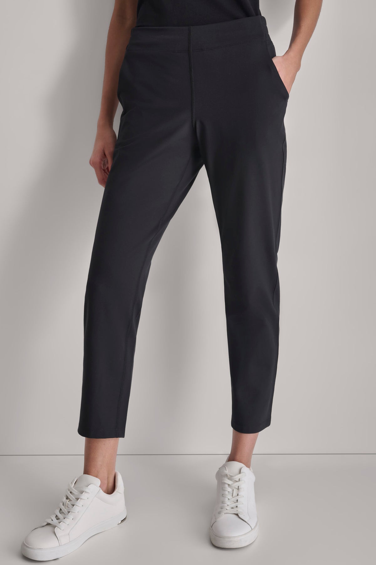 CROPPED MID-RISE BALANCE COMPRESSION SKINNY PANT VIEW 2