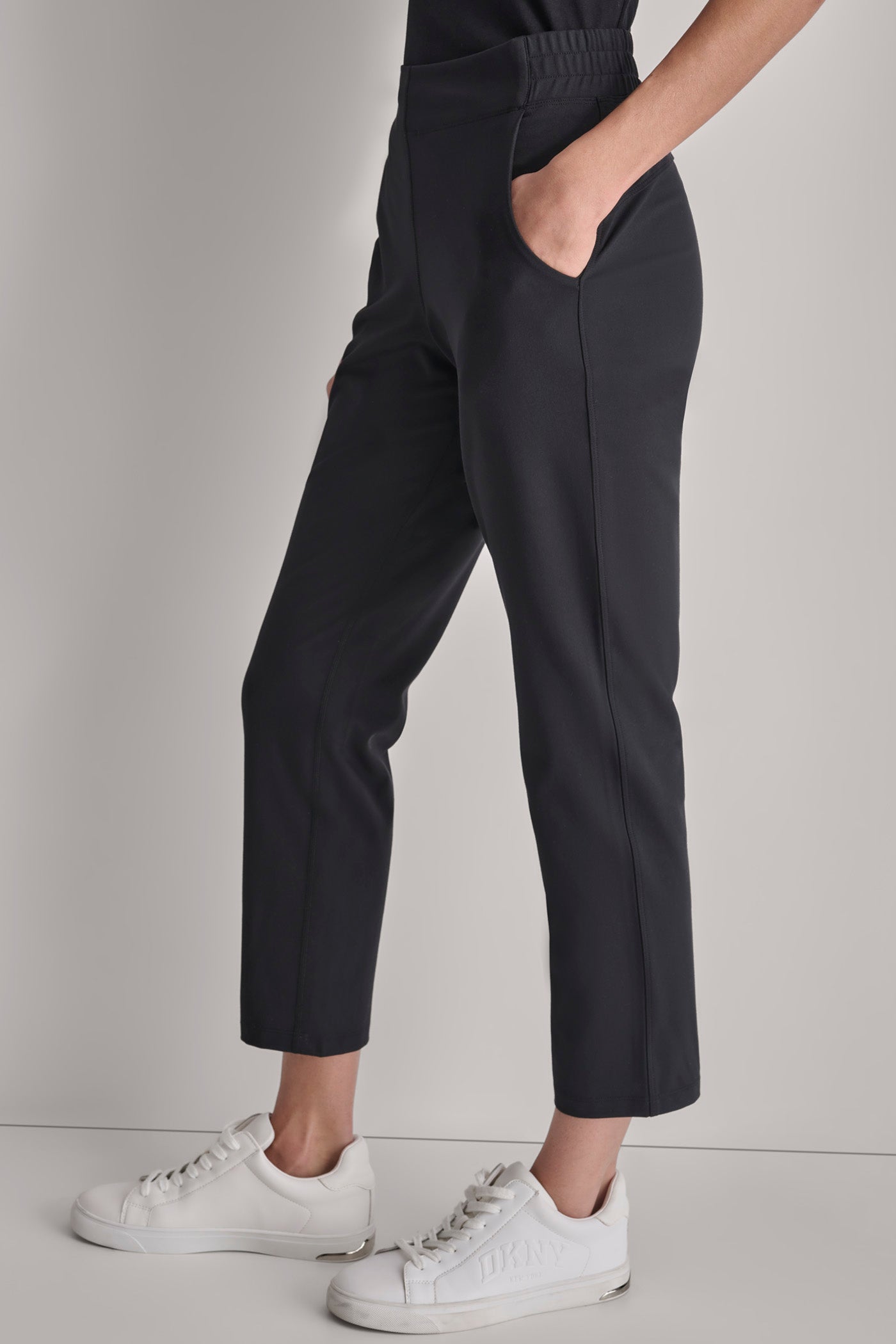 CROPPED MID-RISE BALANCE COMPRESSION SKINNY PANT VIEW 2