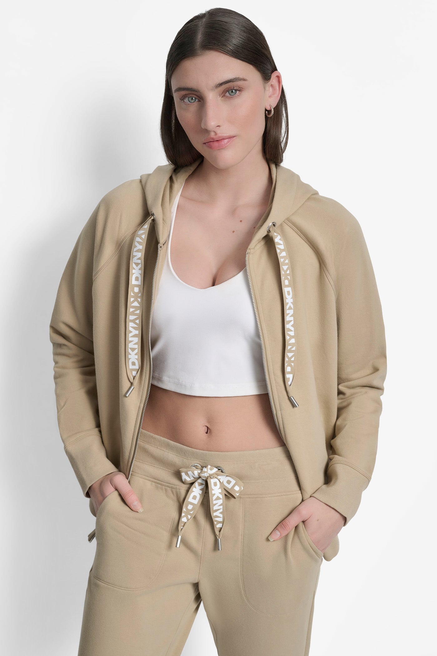 LOGO DRAWSTRING PERFORMANCE HOODIE VIEW 5 | DKNY25 LOGO DRAWSTRING PERFORMANCE HOODIE VIEW 5 | DKNY25