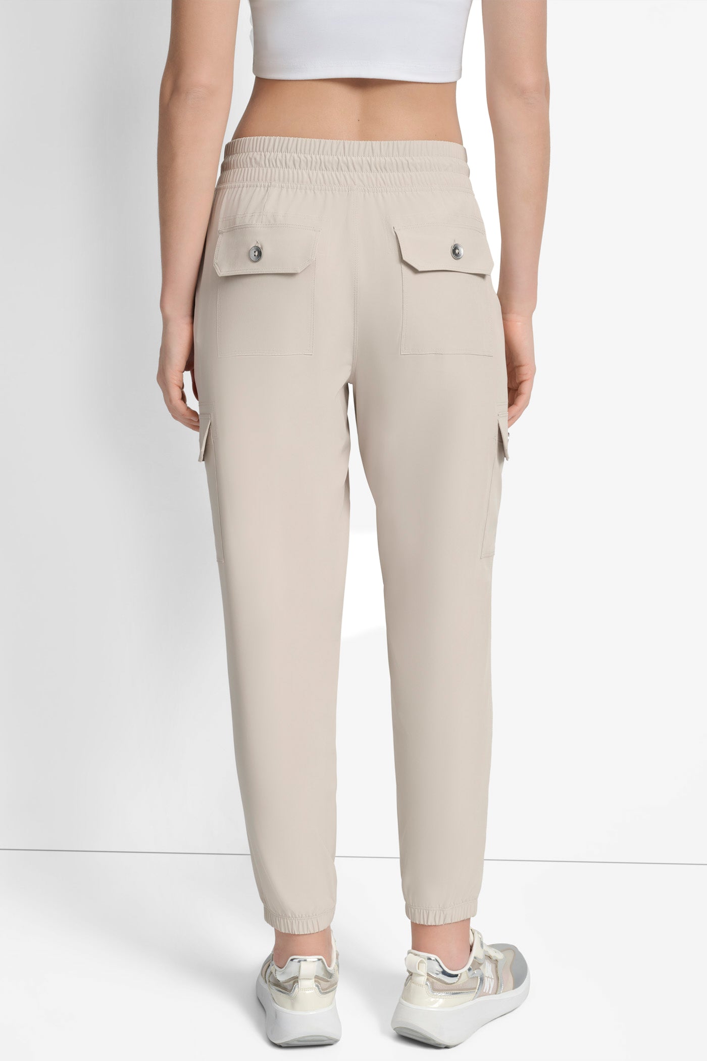 HIGH-RISE RELAXED CARGO JOGGER VIEW 5 HIGH-RISE RELAXED CARGO JOGGER VIEW 5