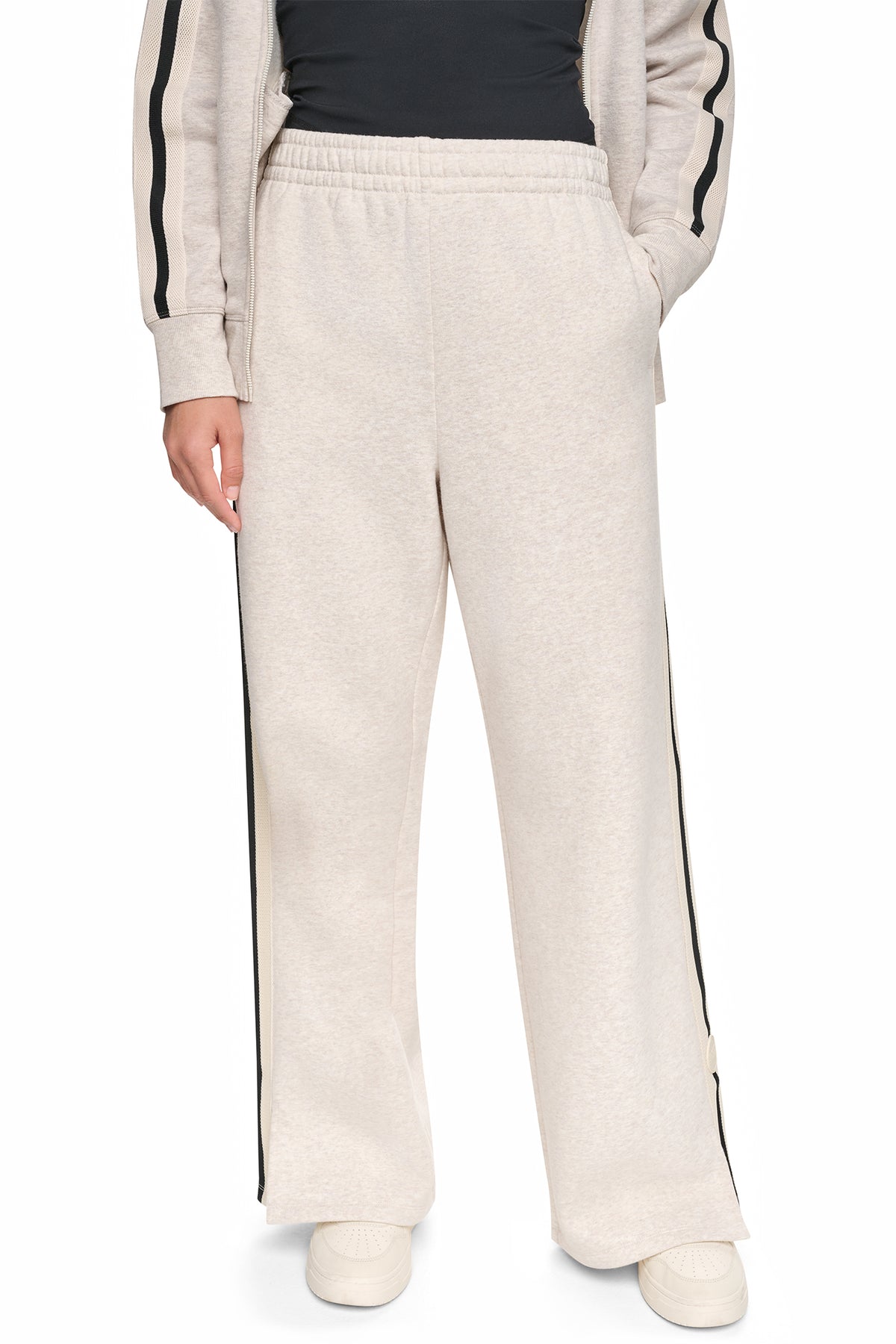 HIGH-RISE STRAIGHT LEG TRACK PANT VIEW 2