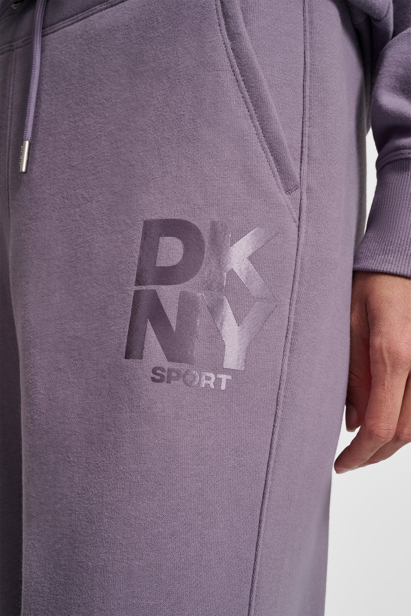 HIGH-RISE LOGO SLIM TRACK PANT VIEW 4 | Clothing HIGH-RISE LOGO SLIM TRACK PANT VIEW 4 | Clothing