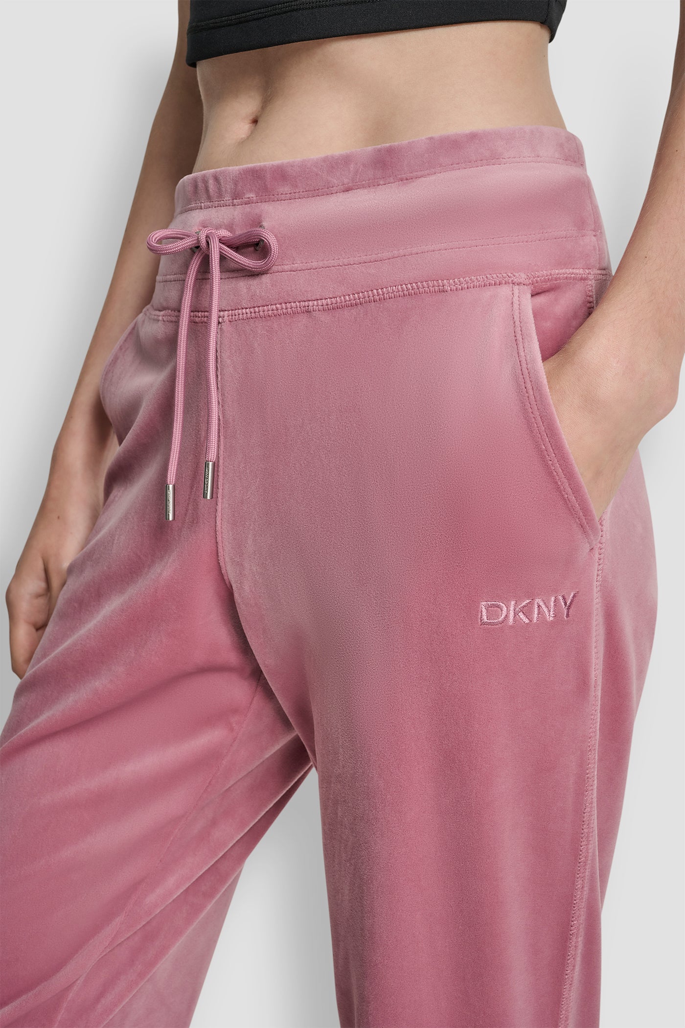 EMBROIDERY LOGO CUFFED SLIM FIT JOGGER WITH POCKETS VIEW 4 | Clothing EMBROIDERY LOGO CUFFED SLIM FIT JOGGER WITH POCKETS VIEW 4 | Clothing