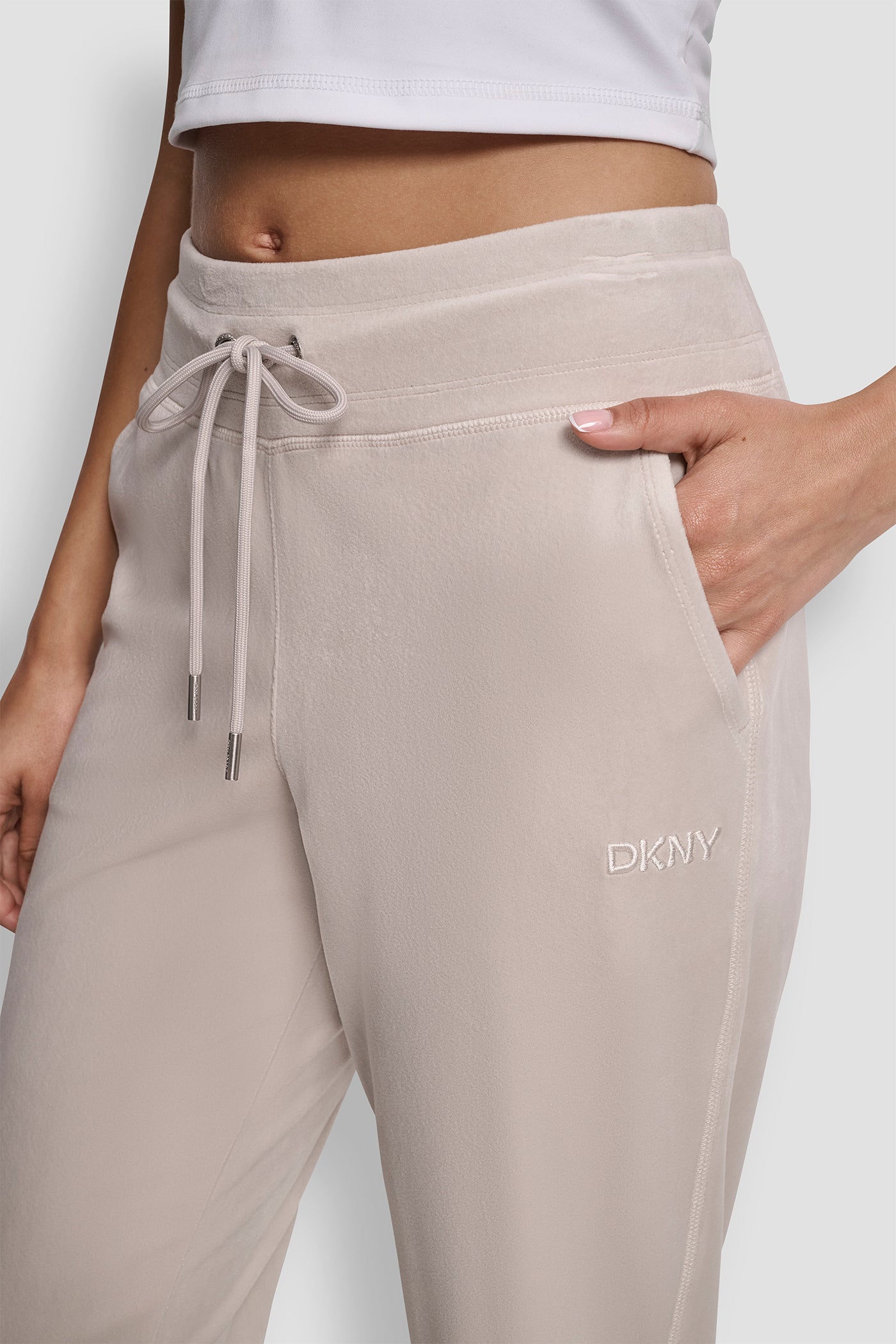 EMBROIDERY LOGO CUFFED SLIM FIT JOGGER WITH POCKETS VIEW 4 | New Arrivals EMBROIDERY LOGO CUFFED SLIM FIT JOGGER WITH POCKETS VIEW 4 | New Arrivals