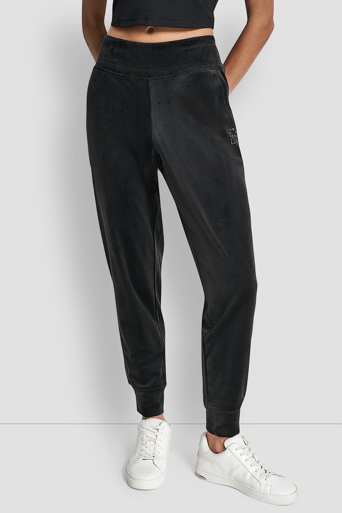 ayaka　新品 DKNY ラムレザー Velour Rhinestone Two Tone Logo Jogger | Lounge | DKNY