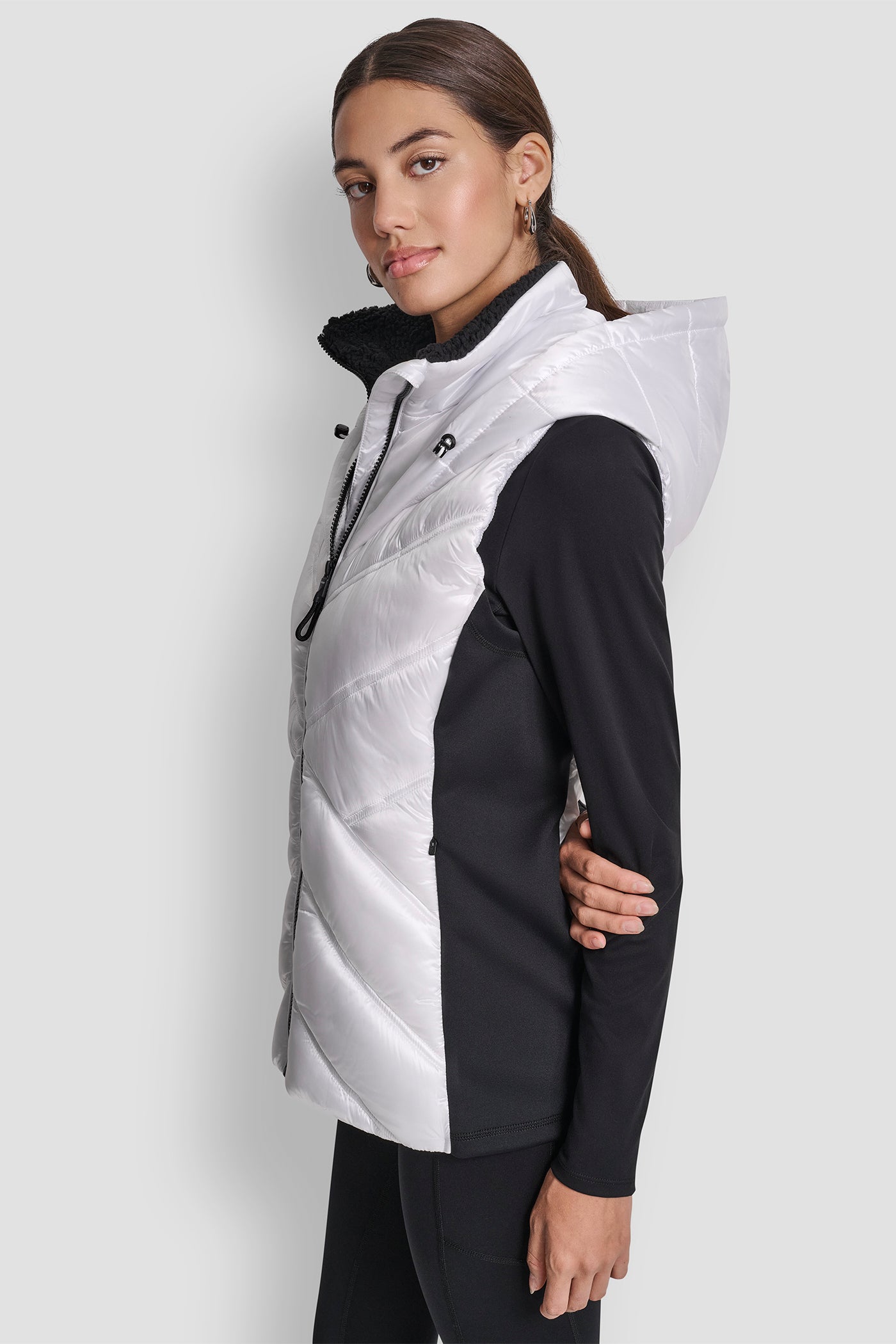 SCUBA-PANELED PUFFER VEST VIEW 3 | Lightweight Jackets SCUBA-PANELED PUFFER VEST VIEW 3 | Lightweight Jackets