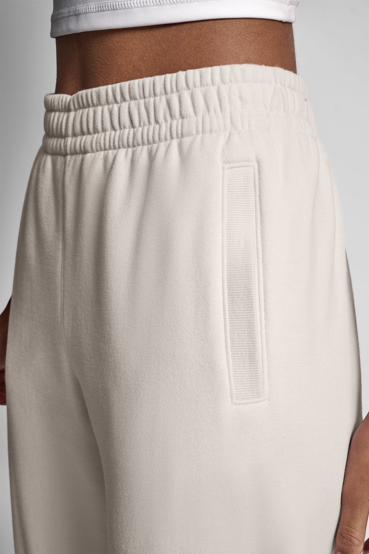 RAISED EMBROIDERY OUTLINE RHINESTONE LOGO JOGGER VIEW 4 | New clothing RAISED EMBROIDERY OUTLINE RHINESTONE LOGO JOGGER VIEW 4 | New clothing