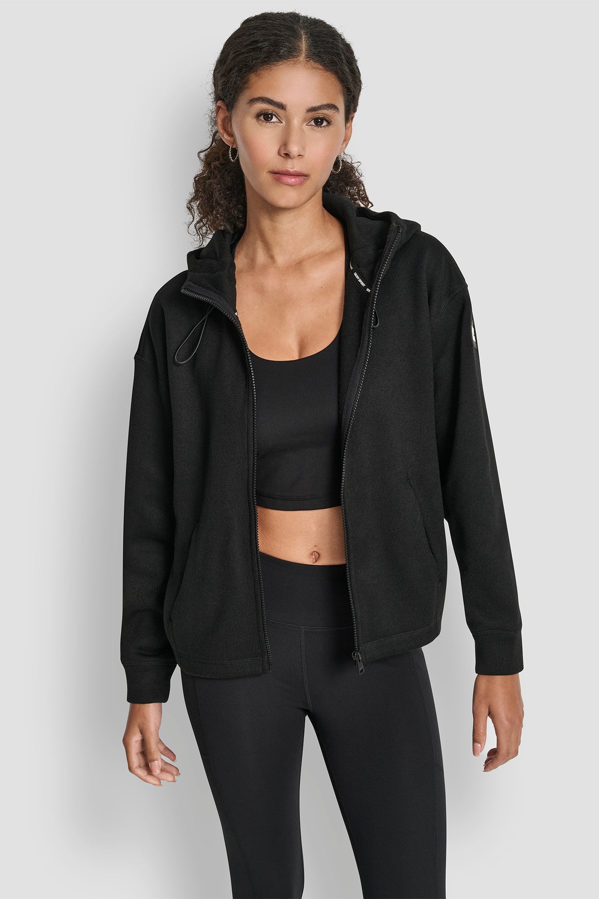 DKNYDP17925_8_DP5J9654_BLK_F. 