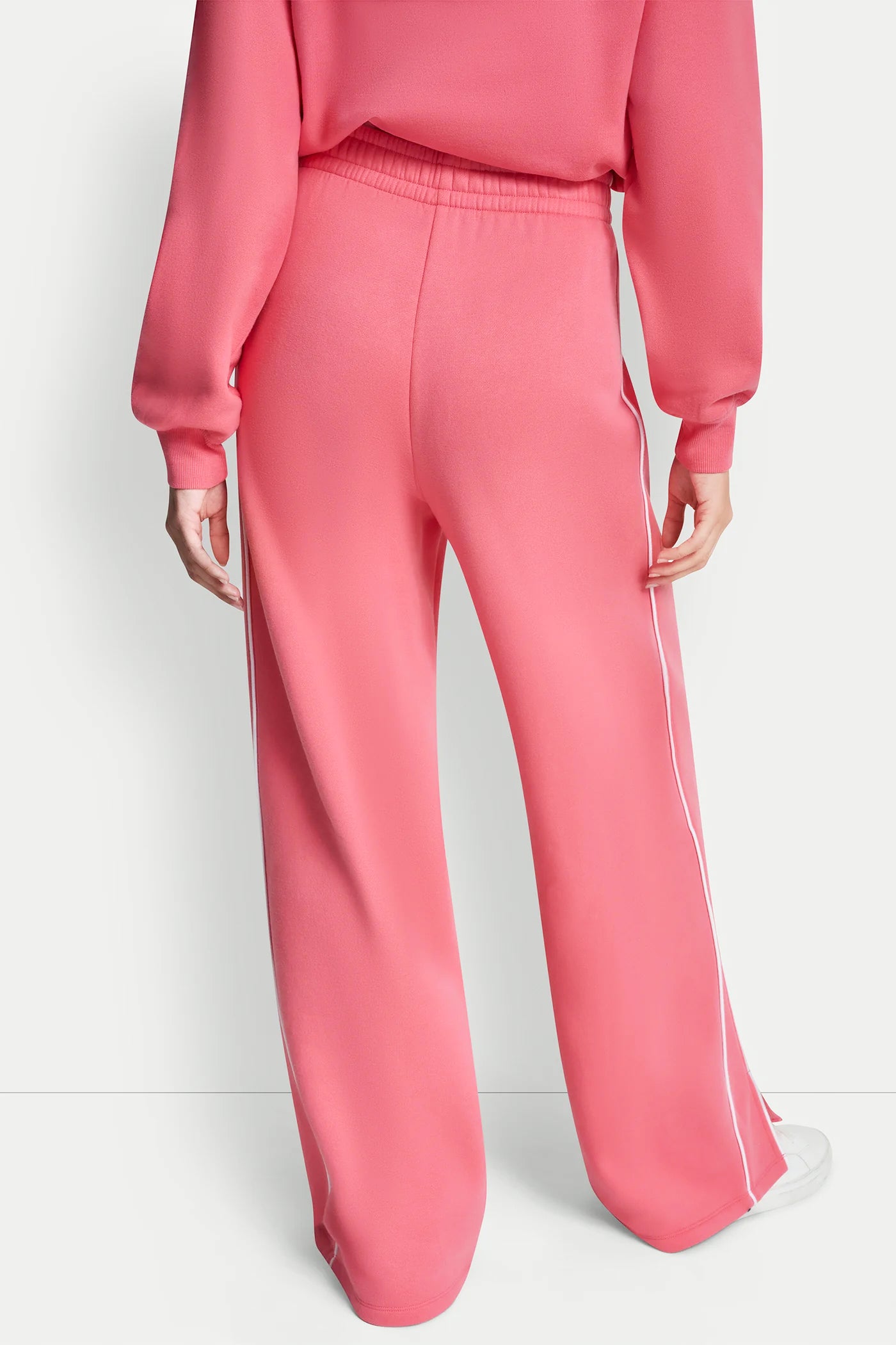 HIGH-RISE PIPED TRACK PANTS VIEW 3 | Women's Clearance HIGH-RISE PIPED TRACK PANTS VIEW 3 | Women's Clearance