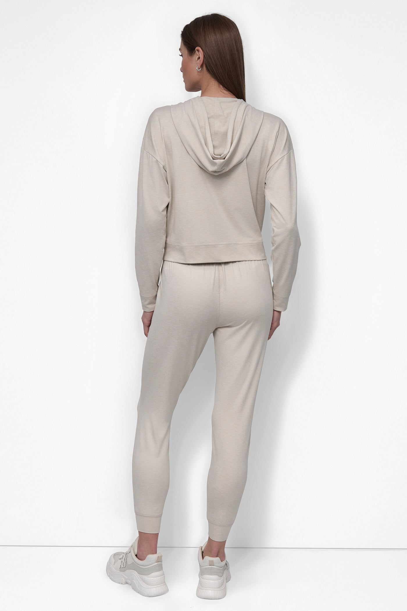 CROPPED HIGH-RISE SLIM JOGGER VIEW 8 | Under $100 CROPPED HIGH-RISE SLIM JOGGER VIEW 8 | Under $100