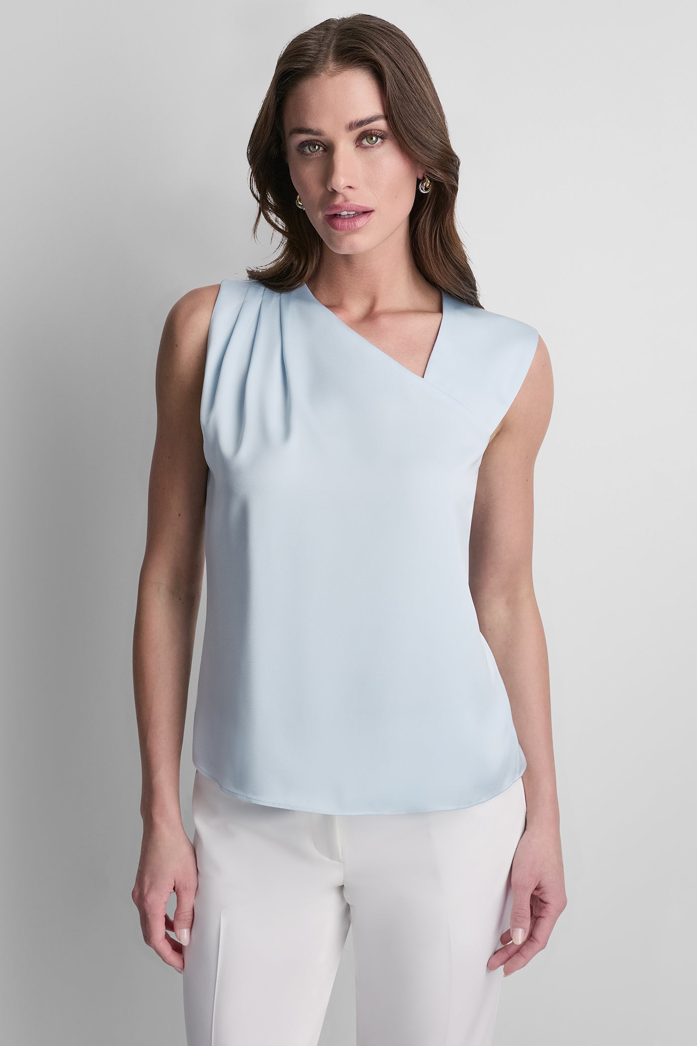 ASYMETRICAL SLEEVELESS BLOUSE View 1 | Women's Clearance ASYMETRICAL SLEEVELESS BLOUSE View 1 | Women's Clearance