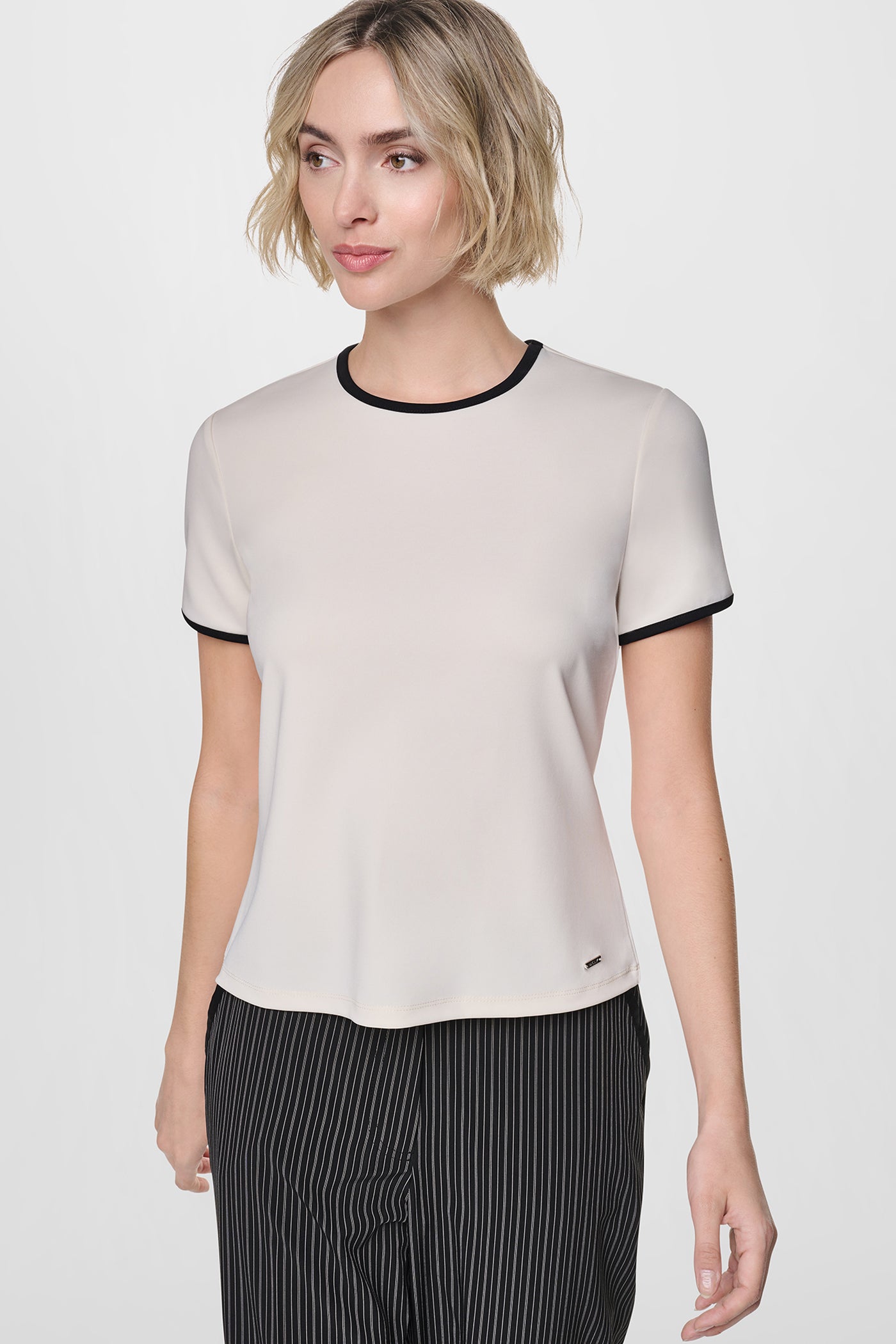 CONTRAST TRIM TEE View 1 | DKNY25 CONTRAST TRIM TEE View 1 | DKNY25