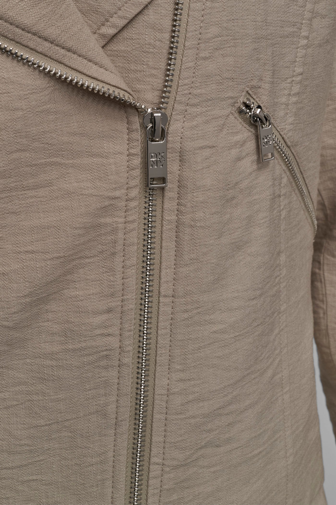ZIPPER CRINKLE JACKET VIEW 5 | EXTRA 25% OFF SELECT CLOTHING AND BAGS ZIPPER CRINKLE JACKET VIEW 5 | EXTRA 25% OFF SELECT CLOTHING AND BAGS