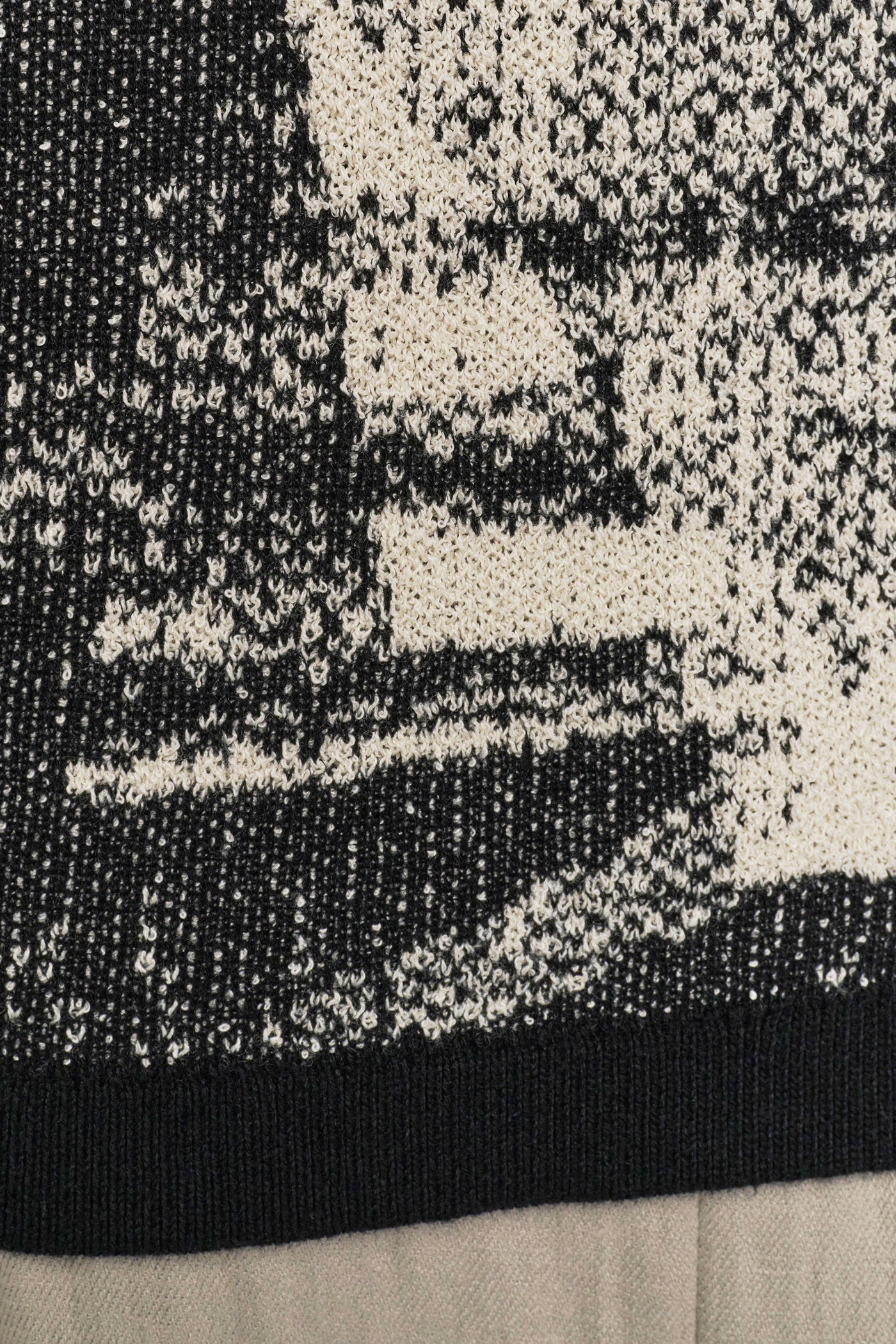 SLEEVELESS BOUCLE PRINTED SWEATER VIEW 5 | WOMEN'S SWEATERS & TOPS SLEEVELESS BOUCLE PRINTED SWEATER VIEW 5 | WOMEN'S SWEATERS & TOPS