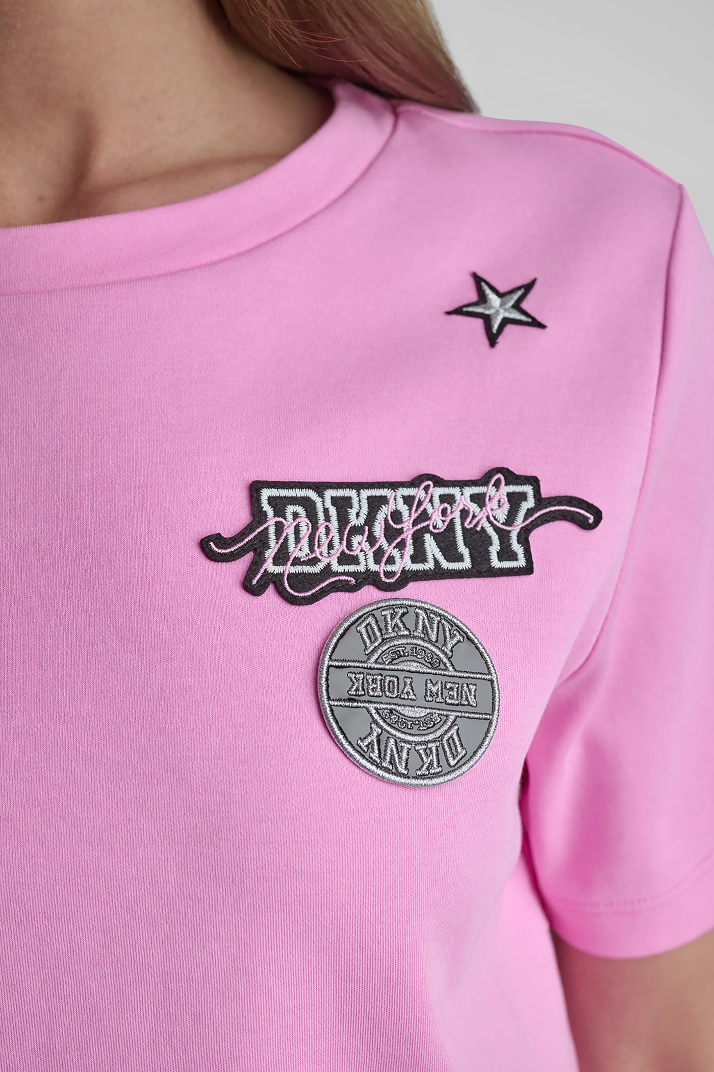 COTTON SHORT SLEEVE LOGO TOP VIEW 5 | Gifts Under $100 COTTON SHORT SLEEVE LOGO TOP VIEW 5 | Gifts Under $100