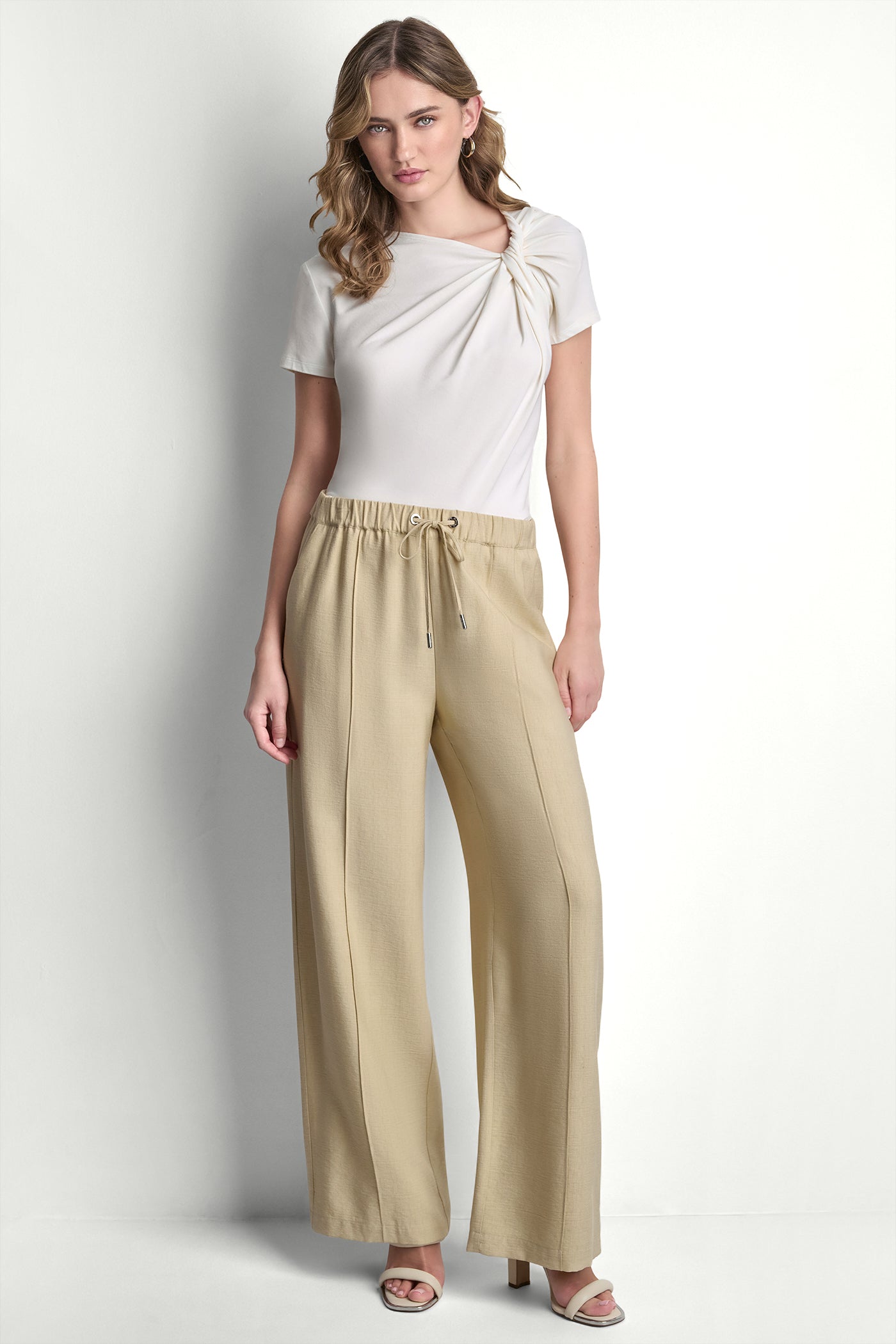 SEAMED WIDE LEG PULL-ON PANT View 1 | NEW NEUTRALS SEAMED WIDE LEG PULL-ON PANT View 1 | NEW NEUTRALS