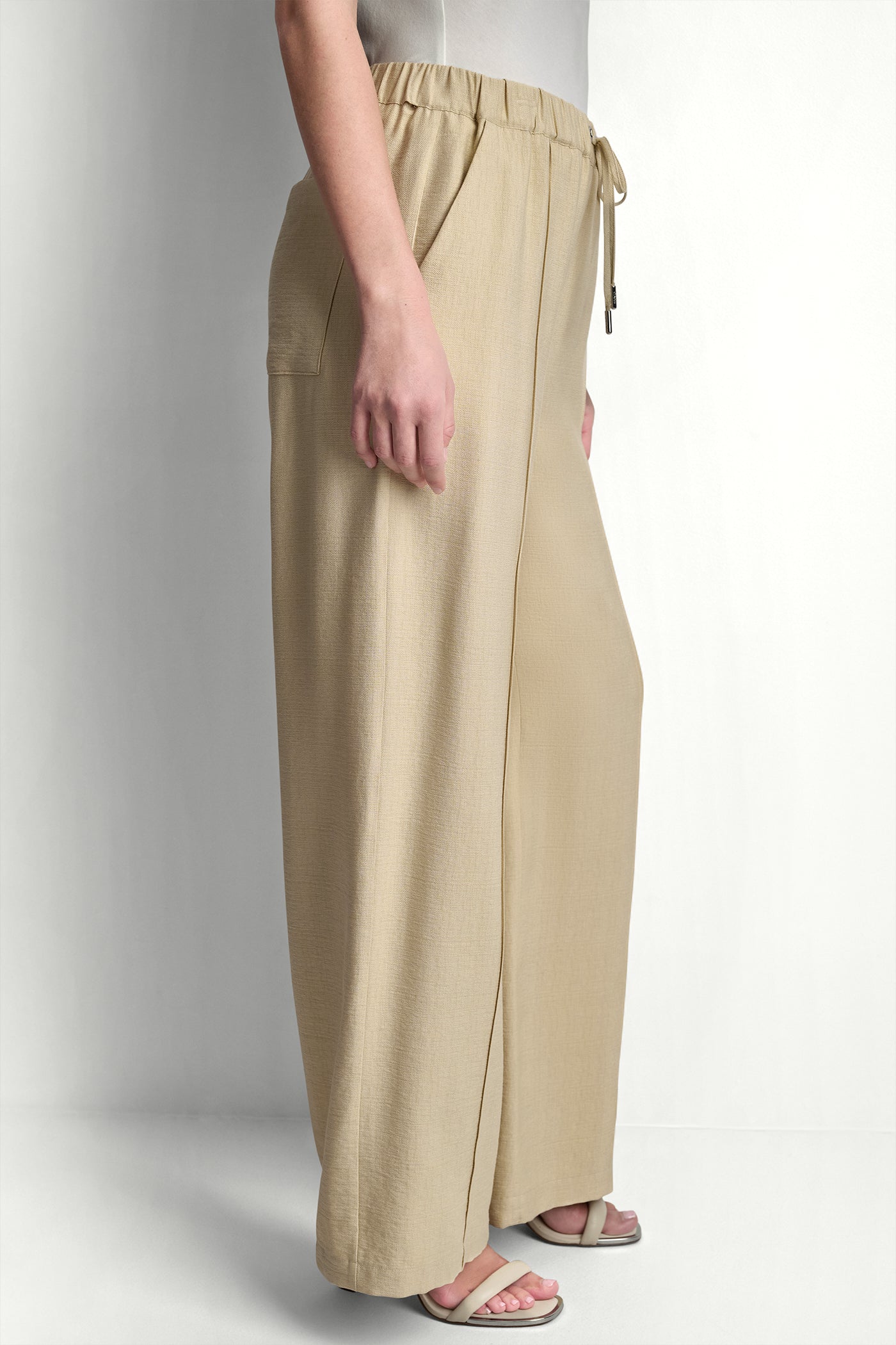 SEAMED WIDE LEG PULL-ON PANT VIEW 4 | NEW NEUTRALS SEAMED WIDE LEG PULL-ON PANT VIEW 4 | NEW NEUTRALS