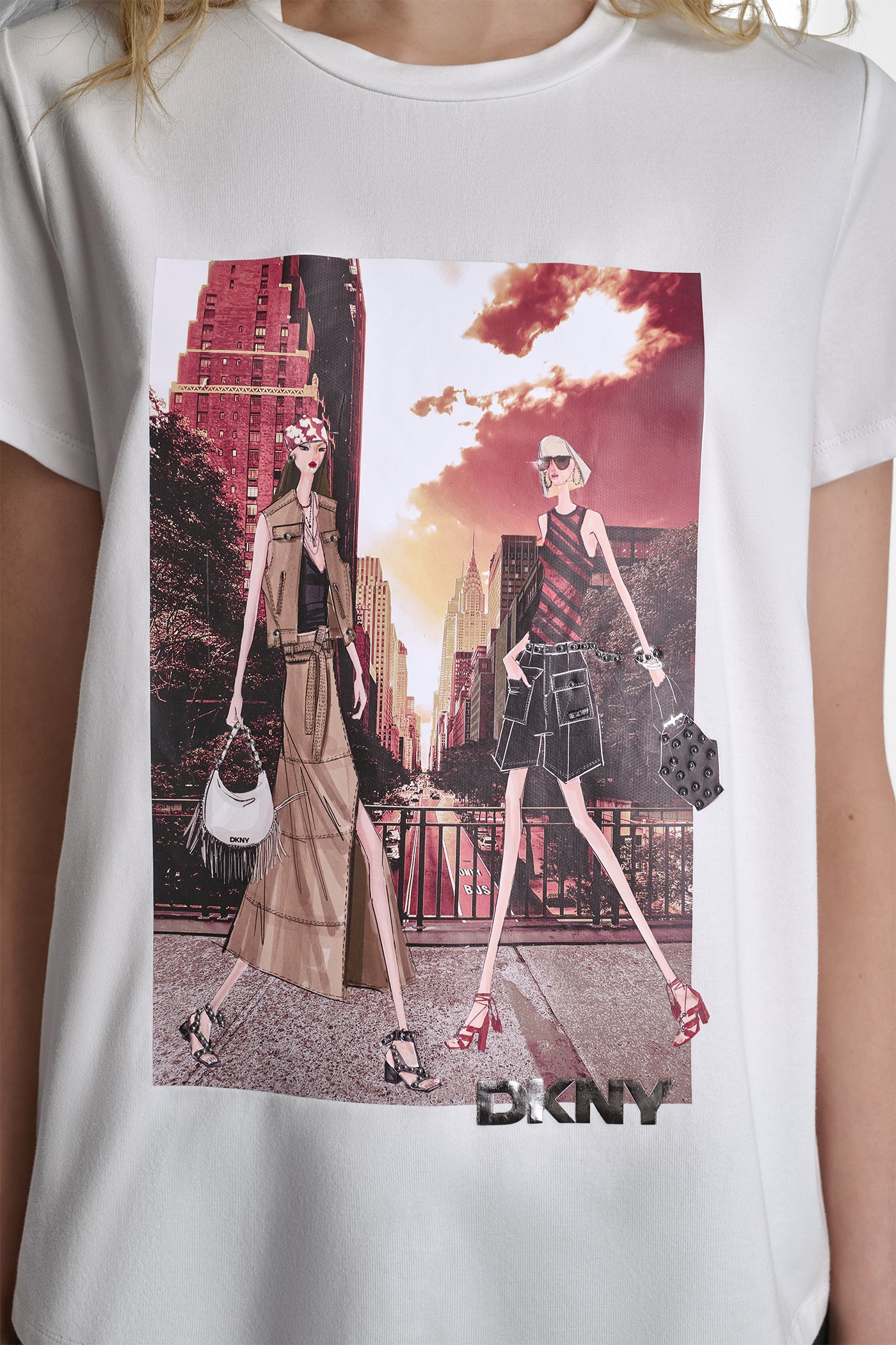 MANHATTANHENGE CONVERSATIONAL TEE View 2 | SALE MANHATTANHENGE CONVERSATIONAL TEE View 2 | SALE