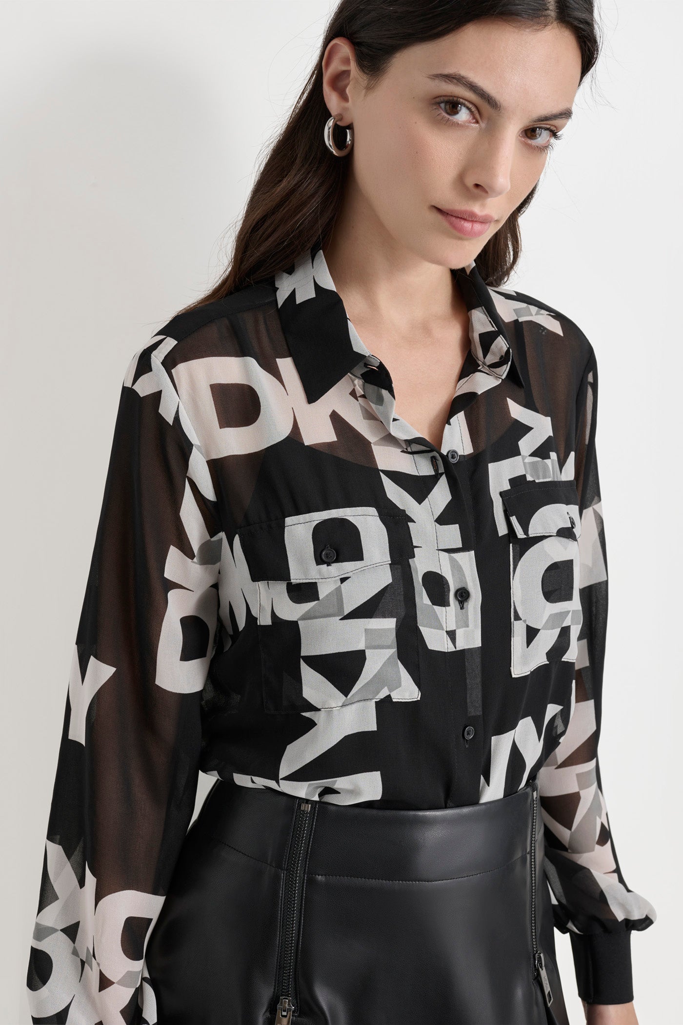 LOGO PRINT SHIRT VIEW 2 | WOMEN'S SWEATERS & TOPS LOGO PRINT SHIRT VIEW 2 | WOMEN'S SWEATERS & TOPS