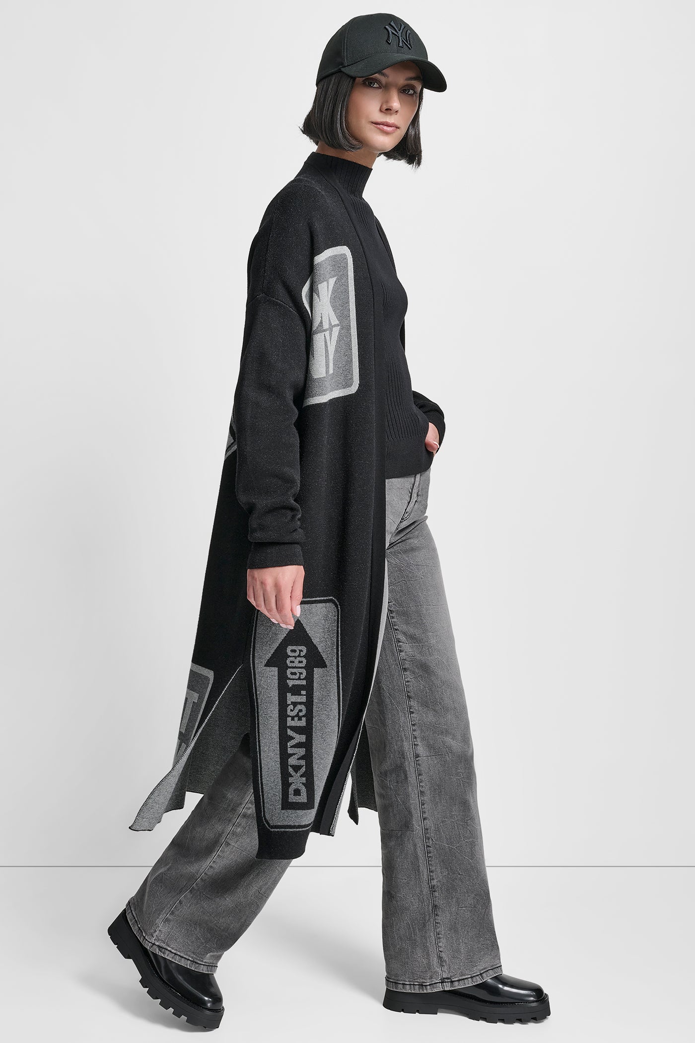 LONG SLEEVE OVERSIZED PATCH CARDIGAN SWEATER VIEW 3 | 9-5 Edit LONG SLEEVE OVERSIZED PATCH CARDIGAN SWEATER VIEW 3 | 9-5 Edit