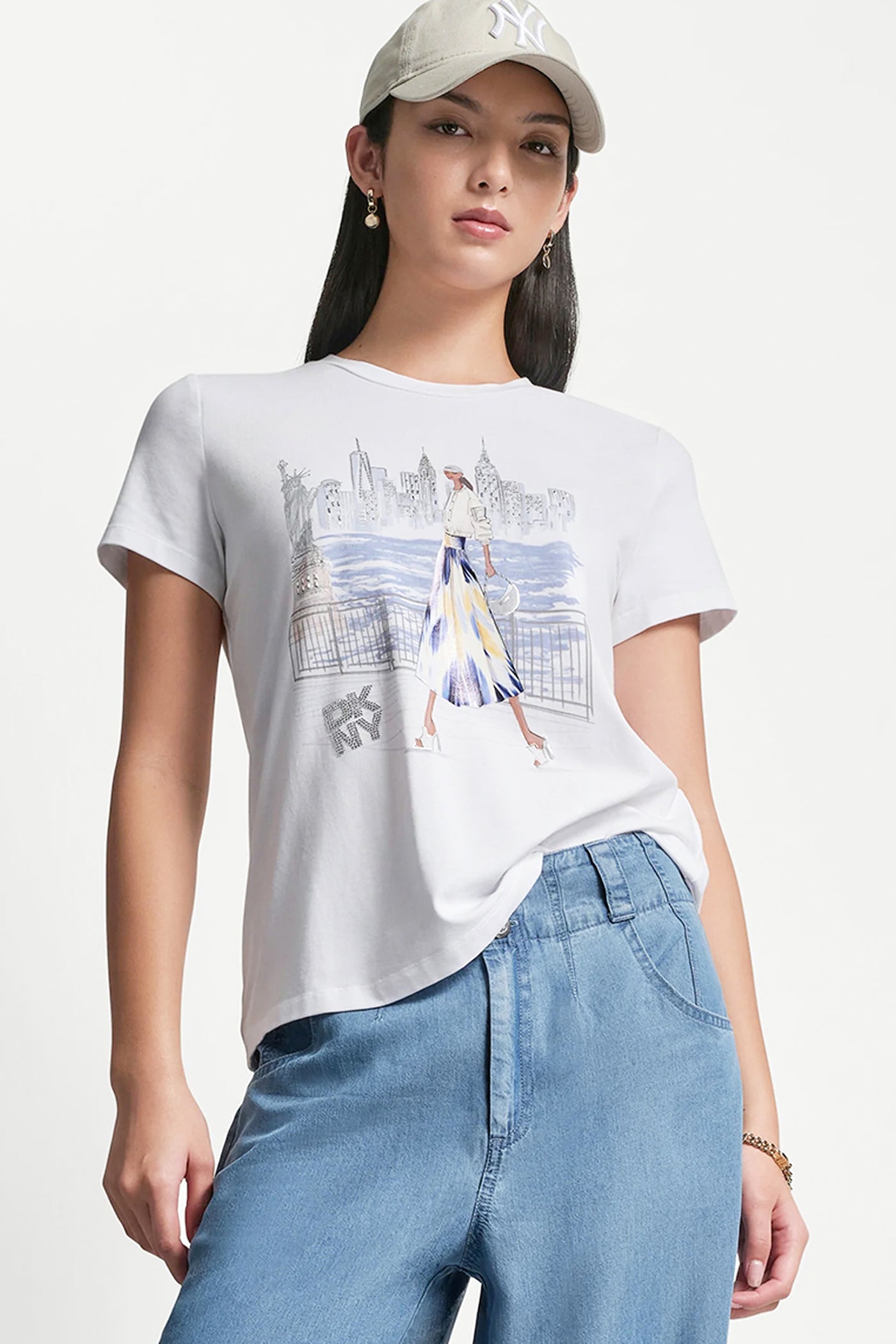 STATUE OF LIBERTY CONVERSATIONAL T-SHIRT View 1 | Women's Clearance STATUE OF LIBERTY CONVERSATIONAL T-SHIRT View 1 | Women's Clearance
