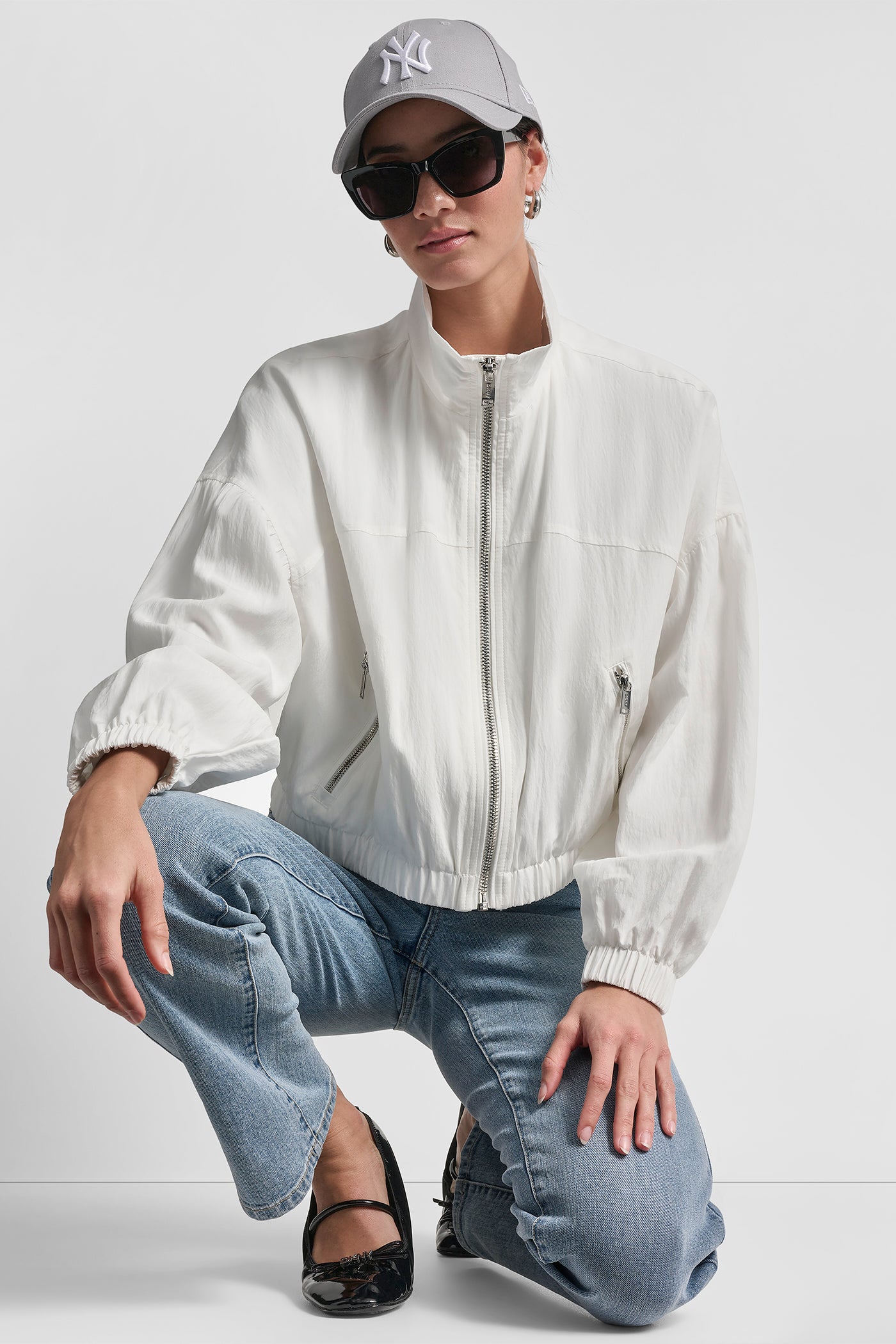 1989 LOGO TRENCH JACKET View 1 | NEW NEUTRALS 1989 LOGO TRENCH JACKET View 1 | NEW NEUTRALS