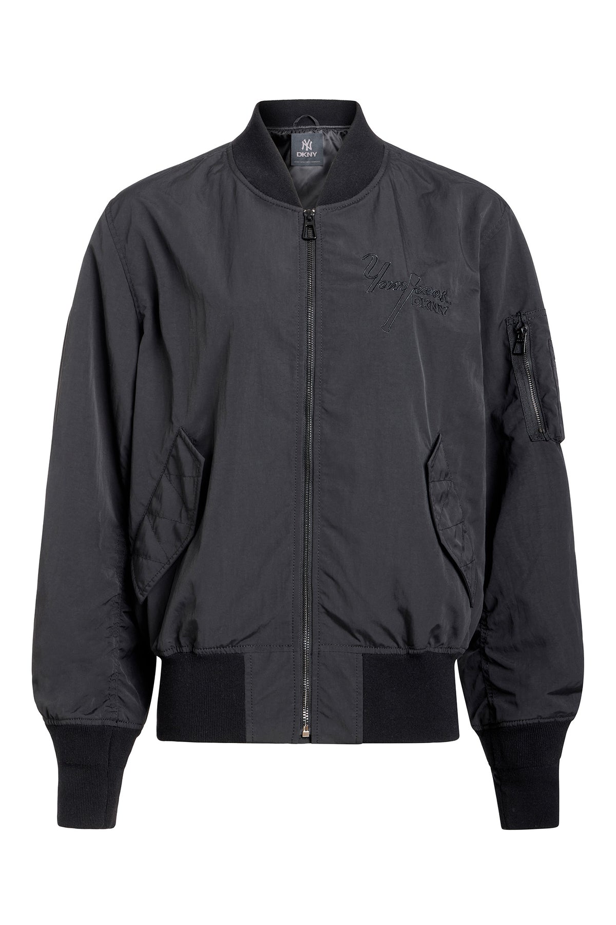 DKNY_061125_063a_1400x2100_26c 