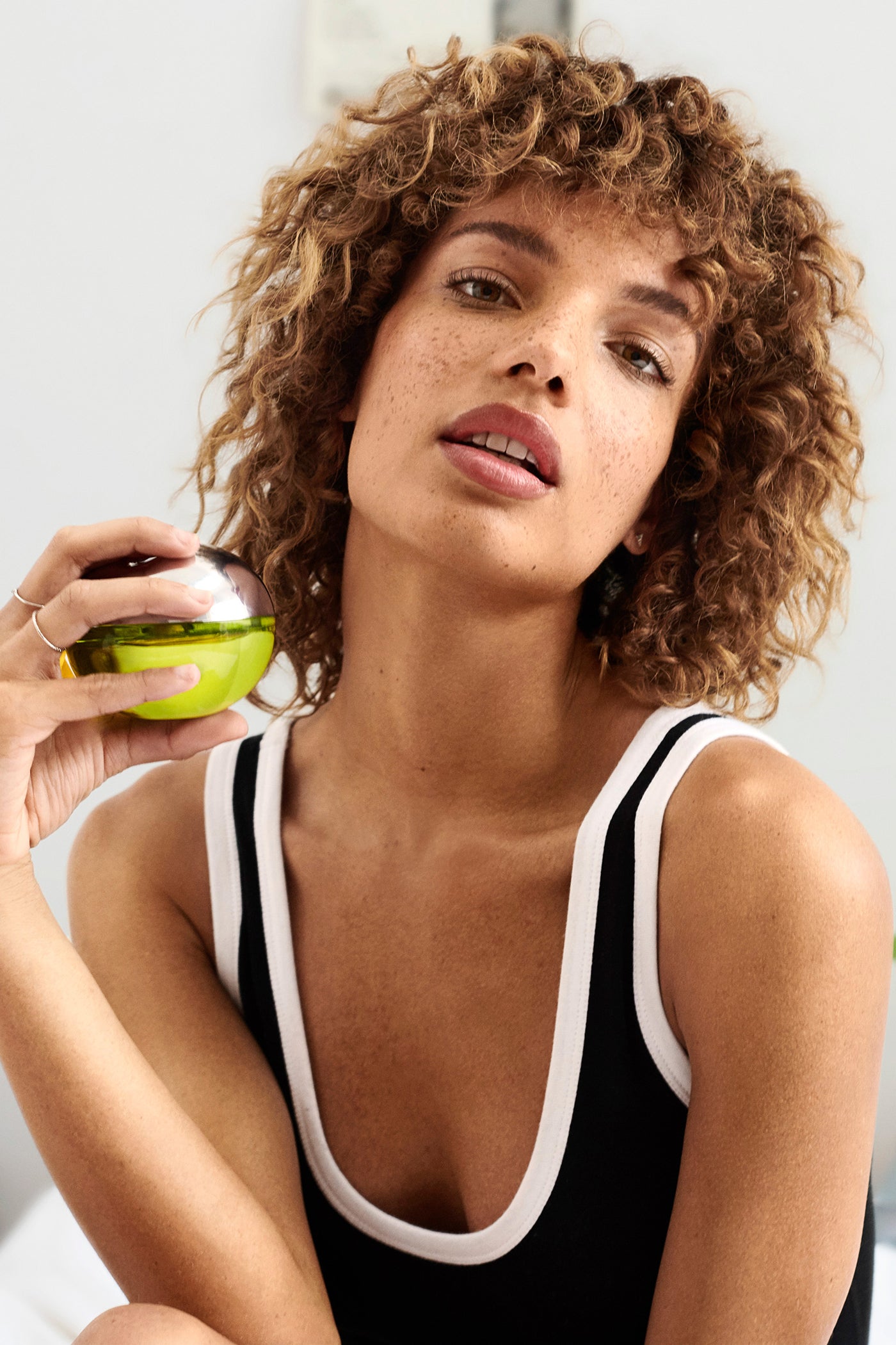 BE DELICIOUS EDP 50 ML VIEW 2 | DKNY Promo BE DELICIOUS EDP 50 ML VIEW 2 | DKNY Promo