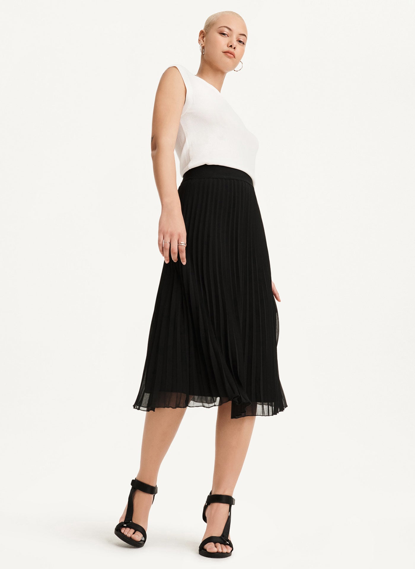 PULL ON PLEATED MIDI SKIRT