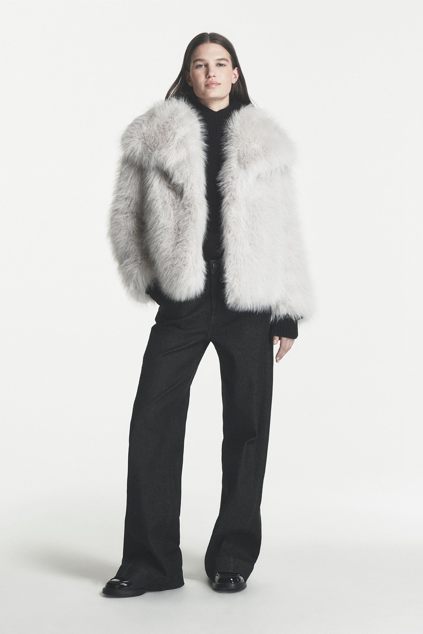 SHORT FAUX FUR JACKET VIEW 2