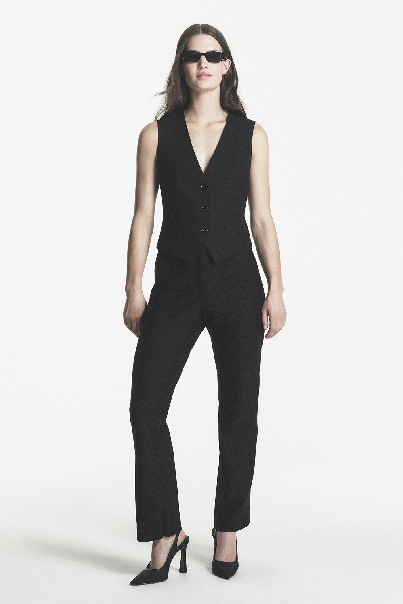 THREE BUTTON WAISTCOAT VIEW 1