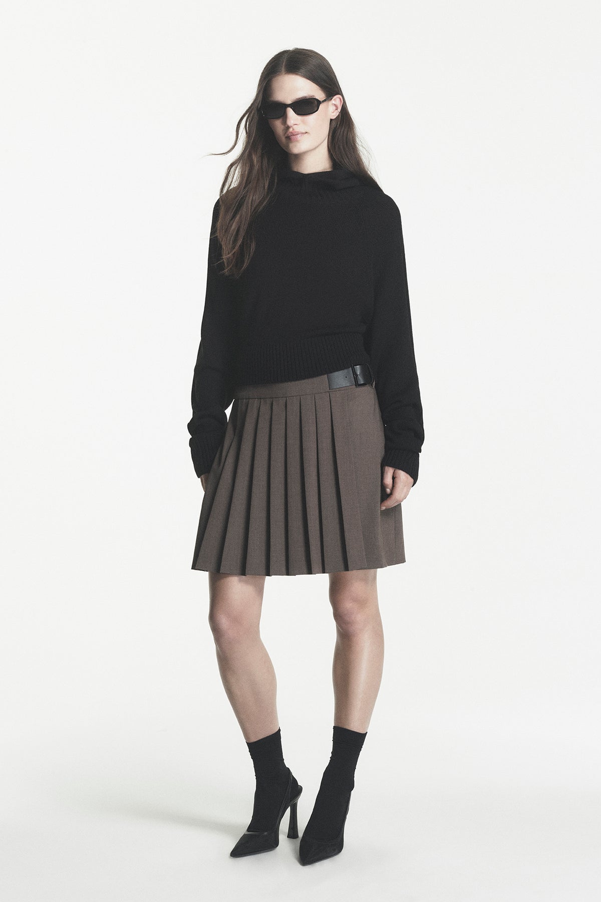 PLEATED FRONT BUCKLE SKIRT VIEW 1