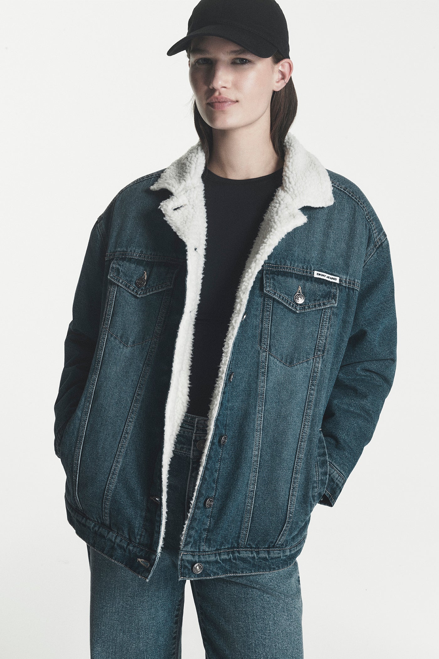 SHERPA COLLAR DENIM TRUCKER JACKET VIEW 2