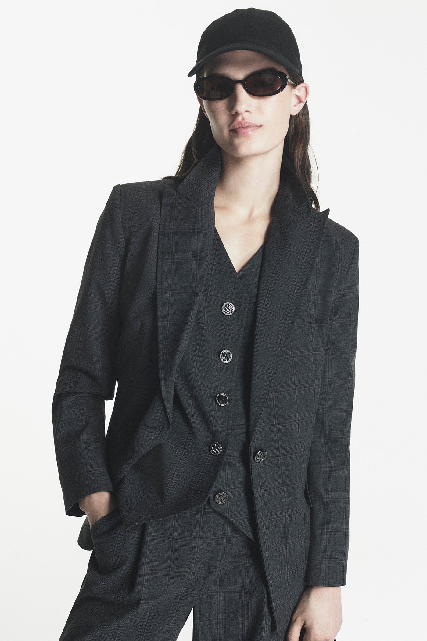 ONE BUTTON BLAZER VIEW 2