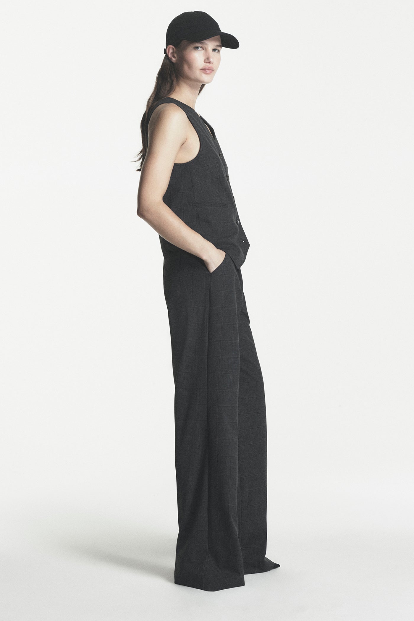BUTTON FRONT VEST VIEW 2
