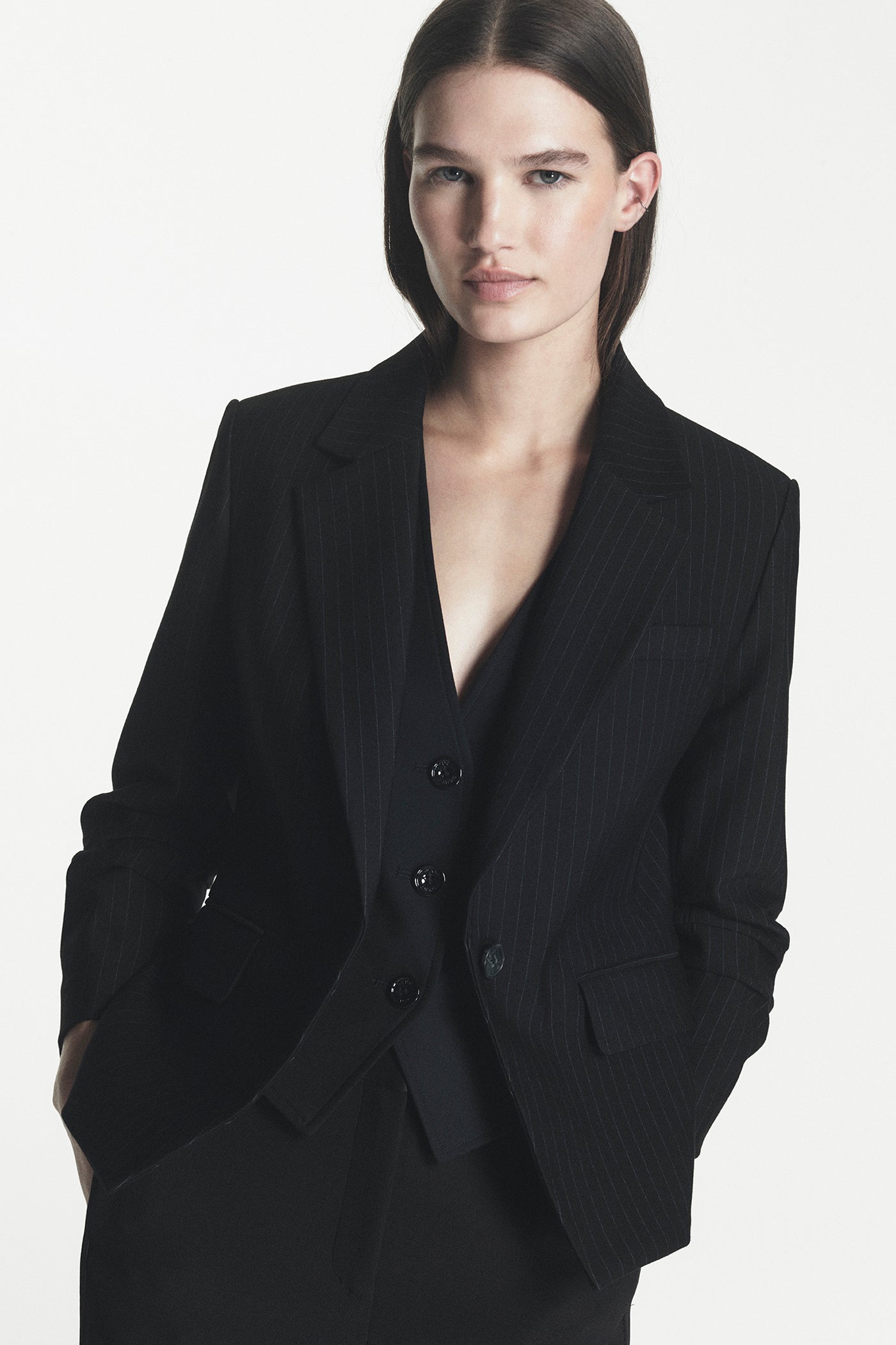 FRONT BUTTON BLAZER VIEW 2