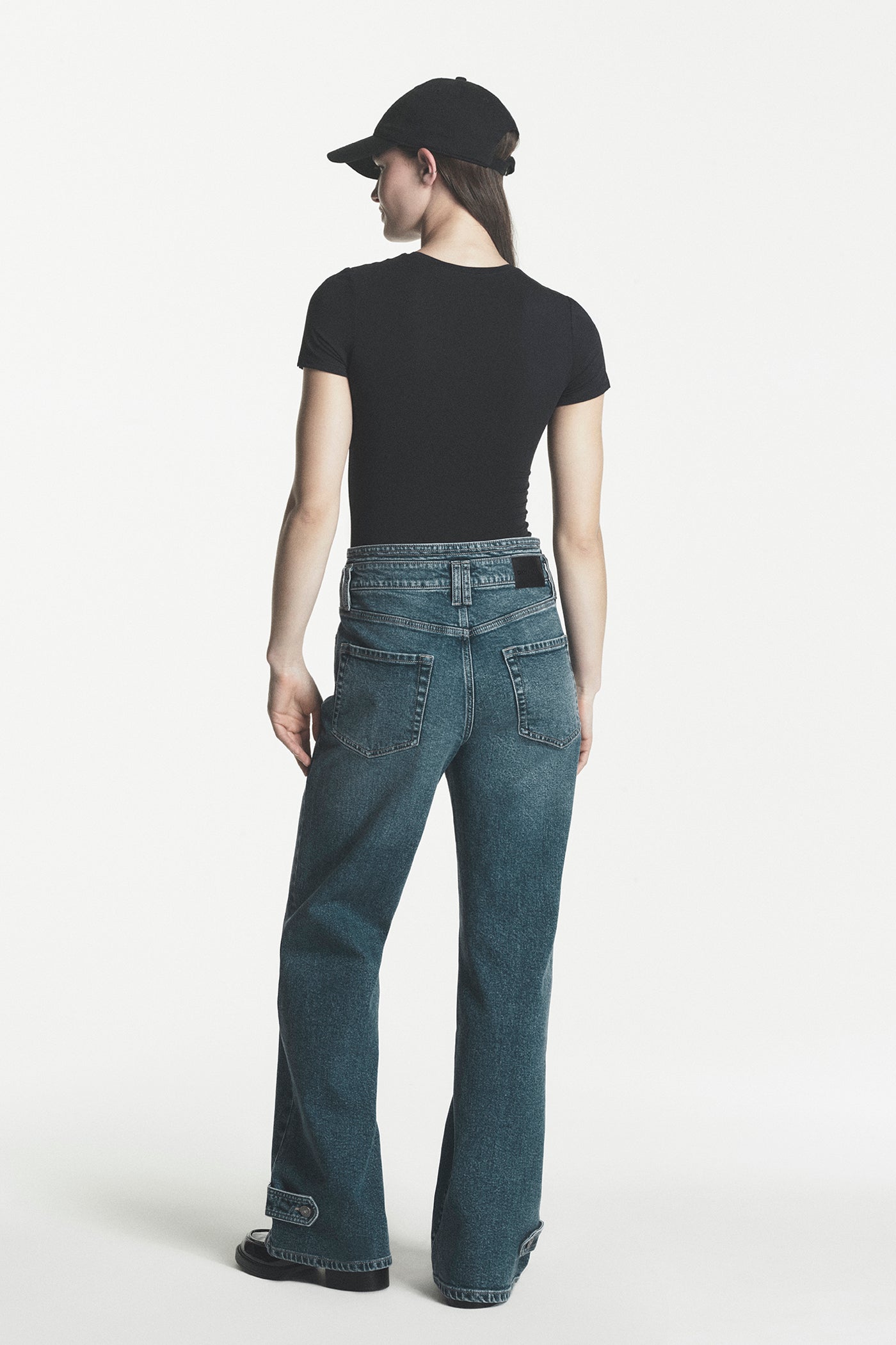 HIGH-RISE WIDE LEG VIEW 2