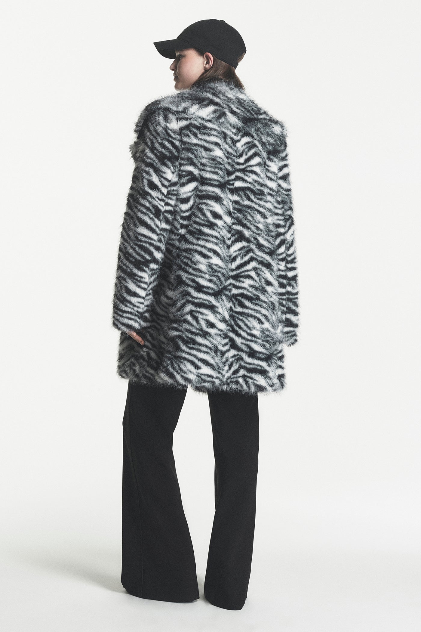 FAUX FUR SNOW LEOPARD JACKET VIEW 2