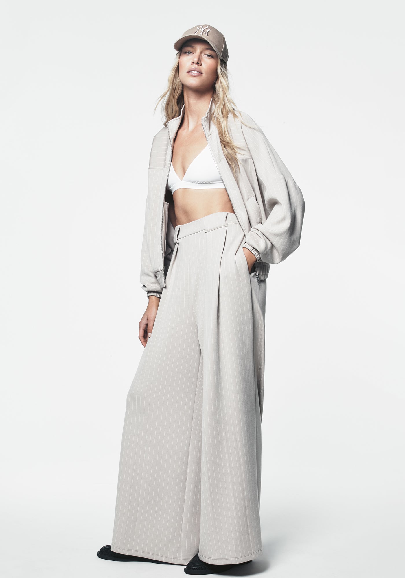 PINSTRIPE PLEATED PANT VIEW 4