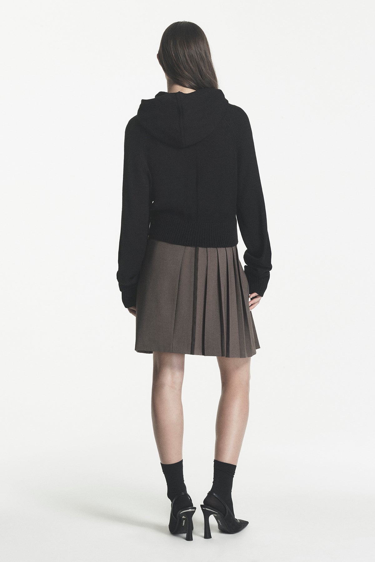PLEATED FRONT BUCKLE SKIRT VIEW 2