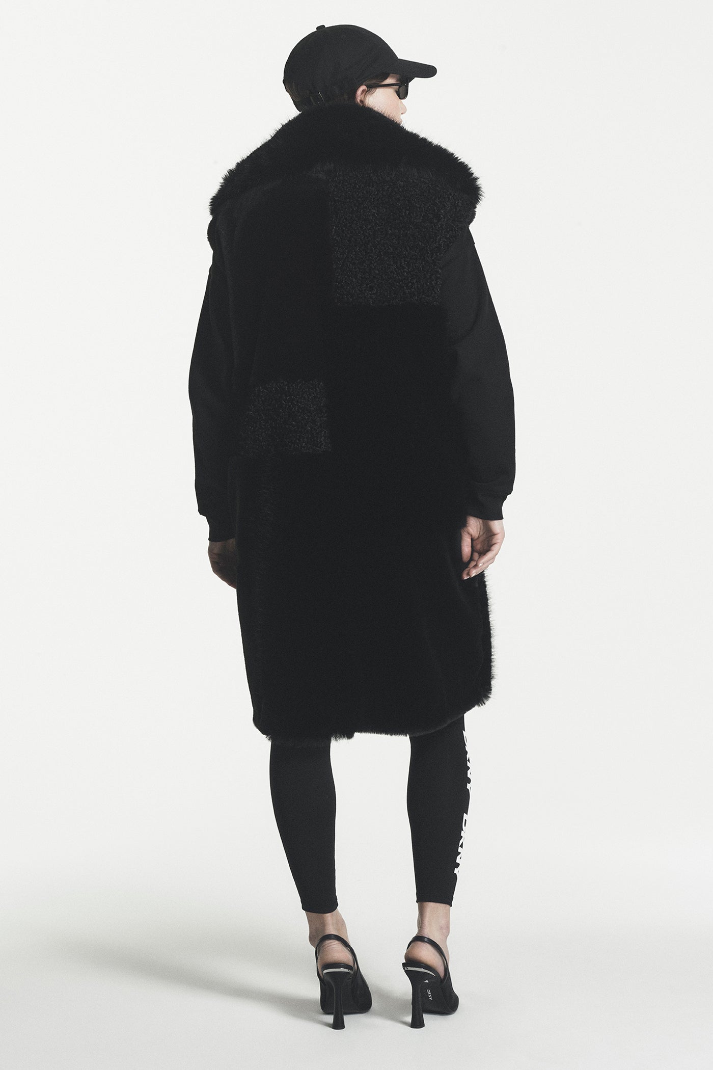 PATCH FAUX FUR LONG VEST VIEW 2