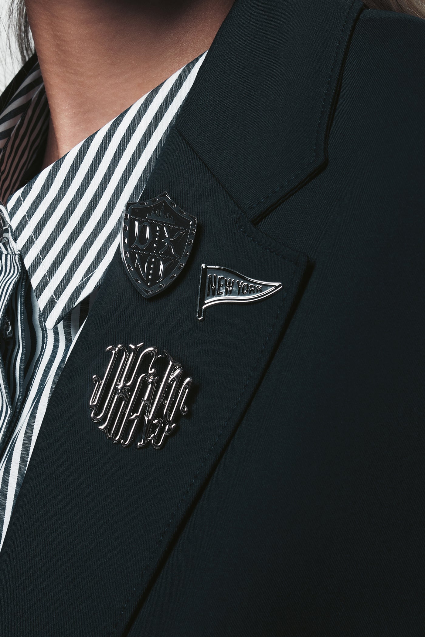 TWO BUTTON BLAZER VIEW 5