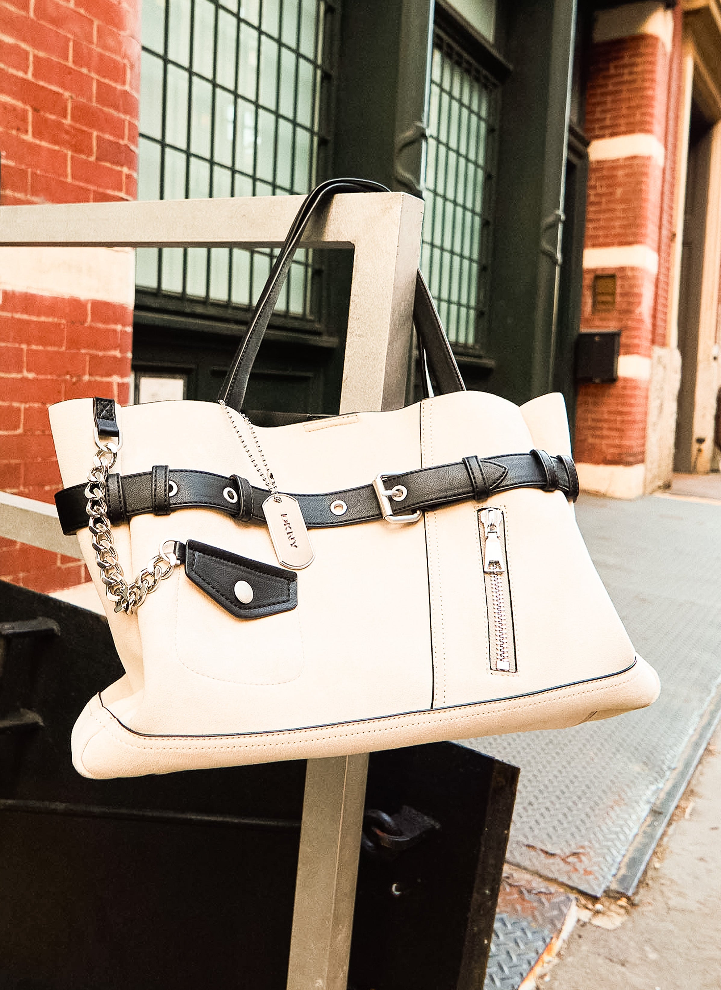 Stylish Handbags & Fashionable Designer Purses | DKNY