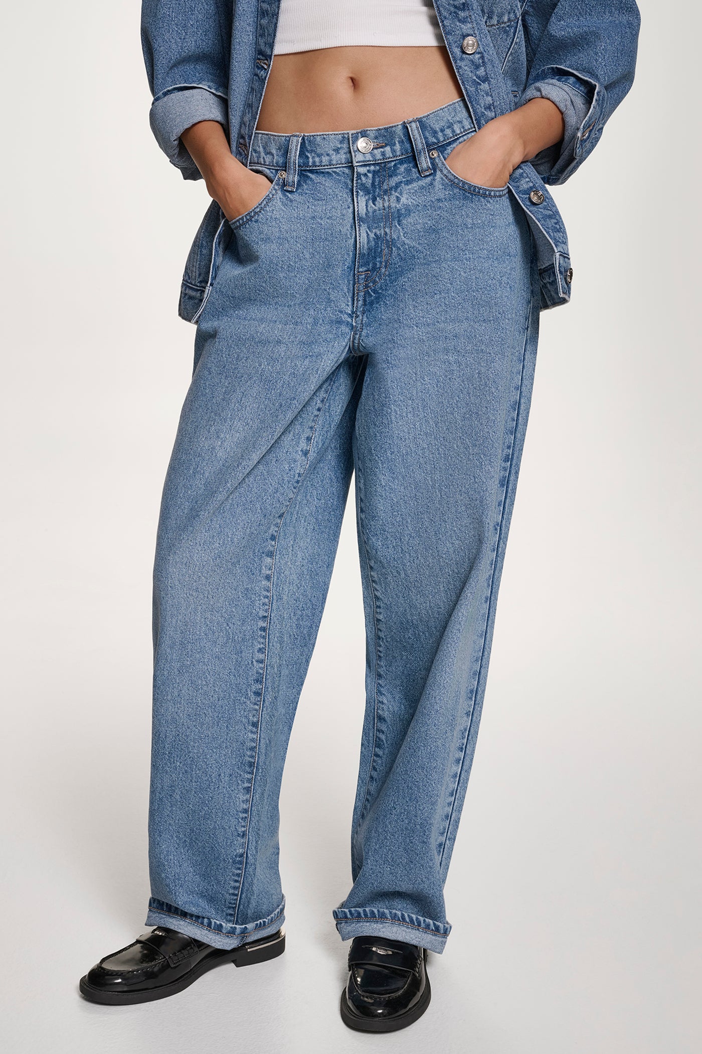 CEDAR STREET VESEY MID RISE RELAXED STRAIGHT 32 INCH INSEAM, FRONT VIEW | Clothing