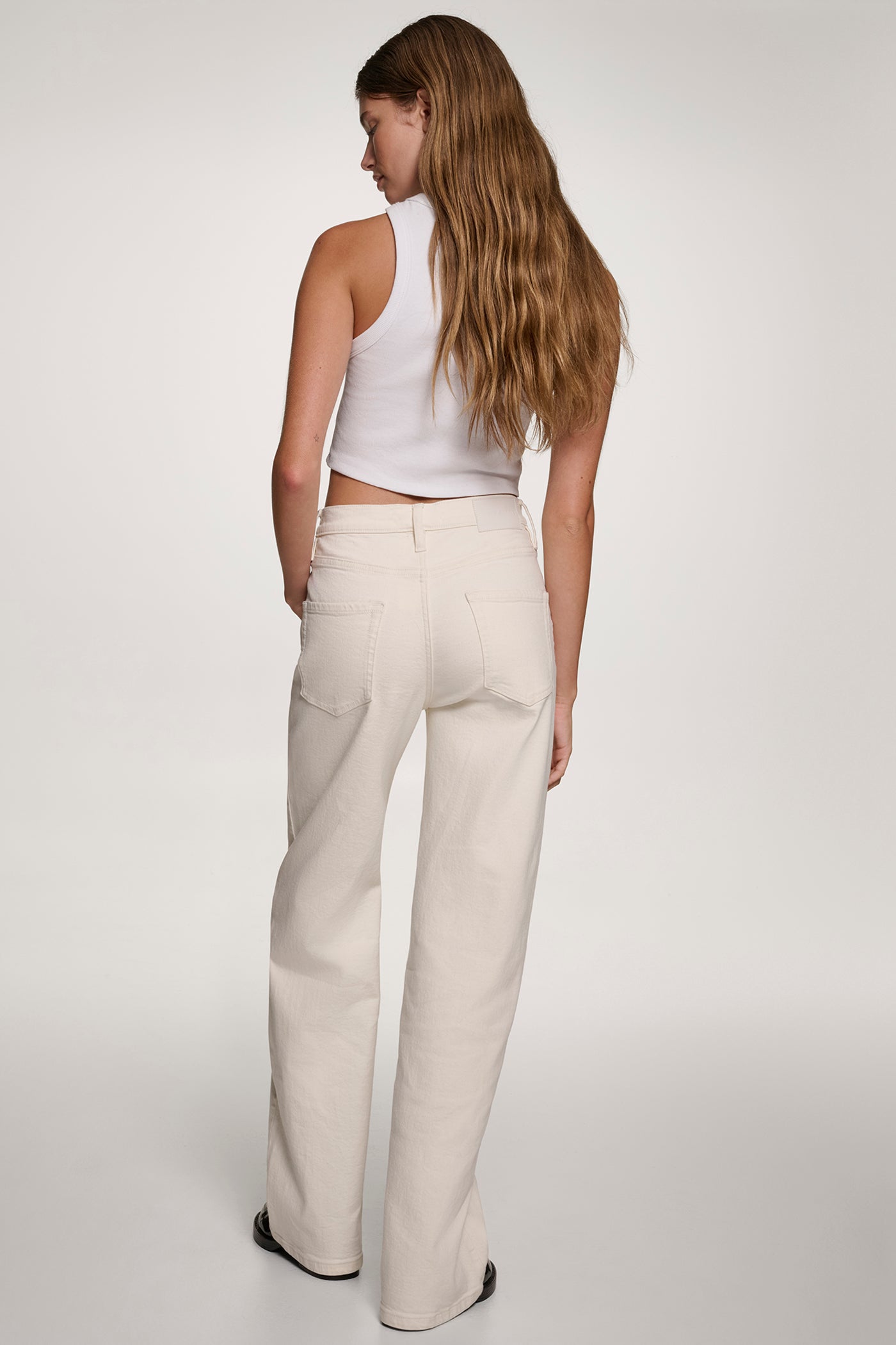 HIGH-RISE TAILORED WIDE-LEG JEAN VIEW 3