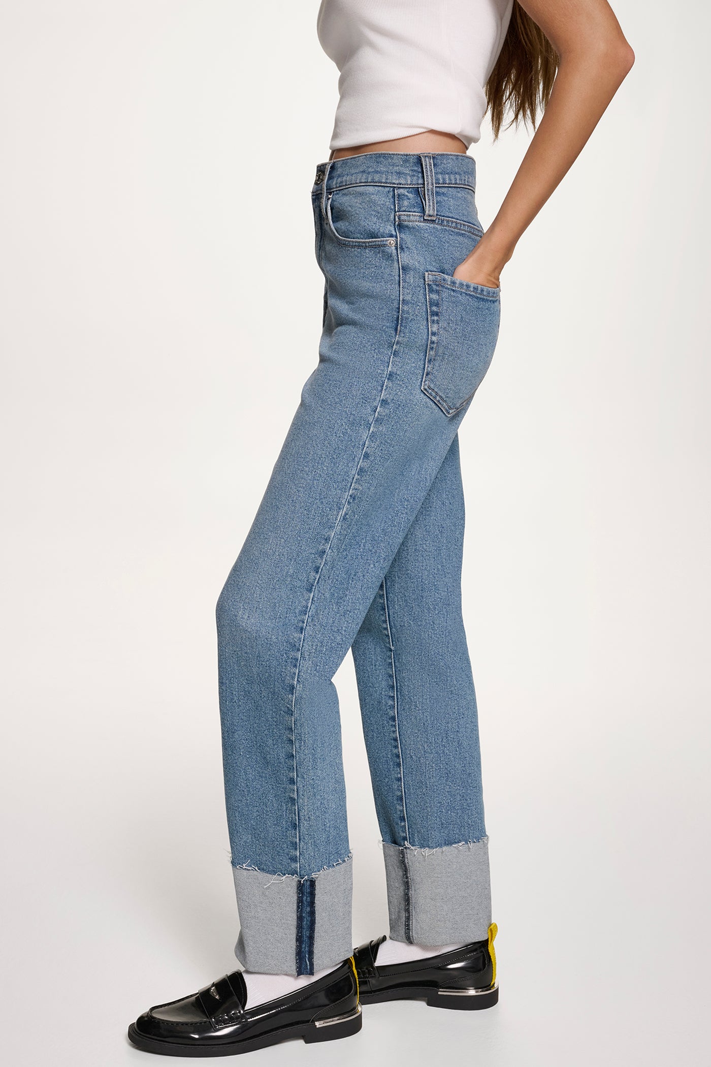 HIGH-RISE RAW-EDGE CUFFED STRAIGHT-LEG JEANS VIEW 4 | Fall Collection